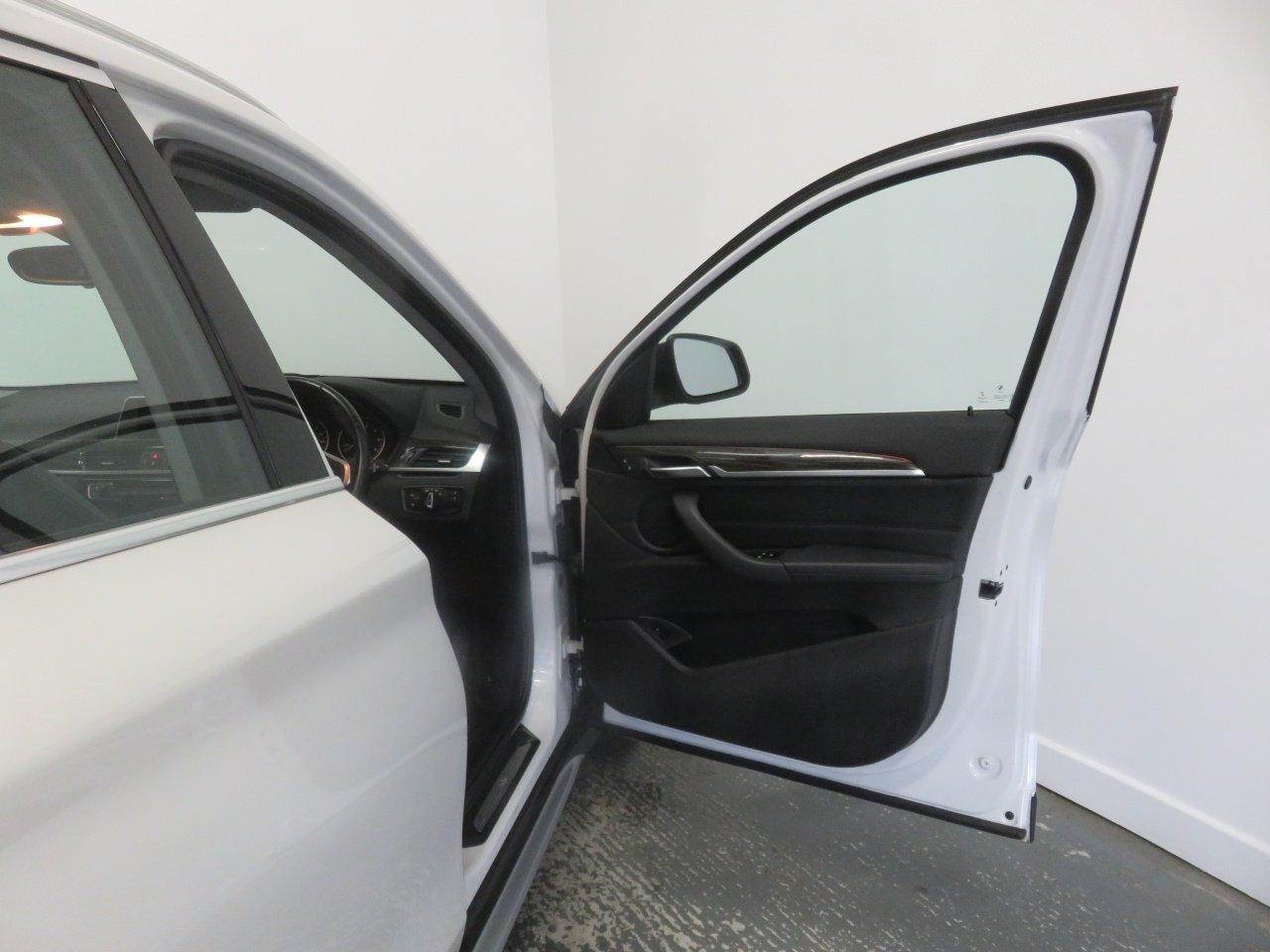 BMW X1 view 25