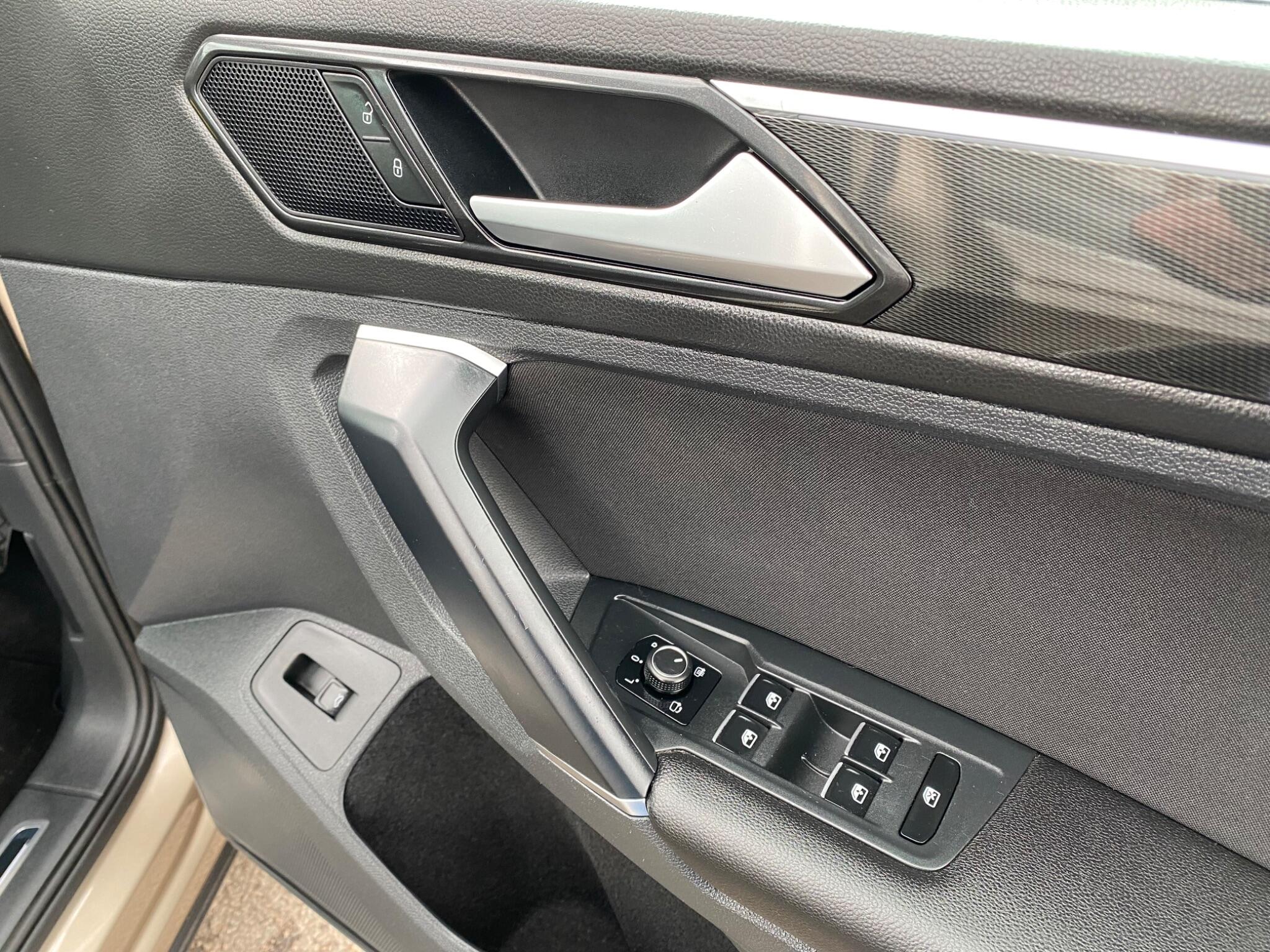 Volkswagen Tiguan view 33
