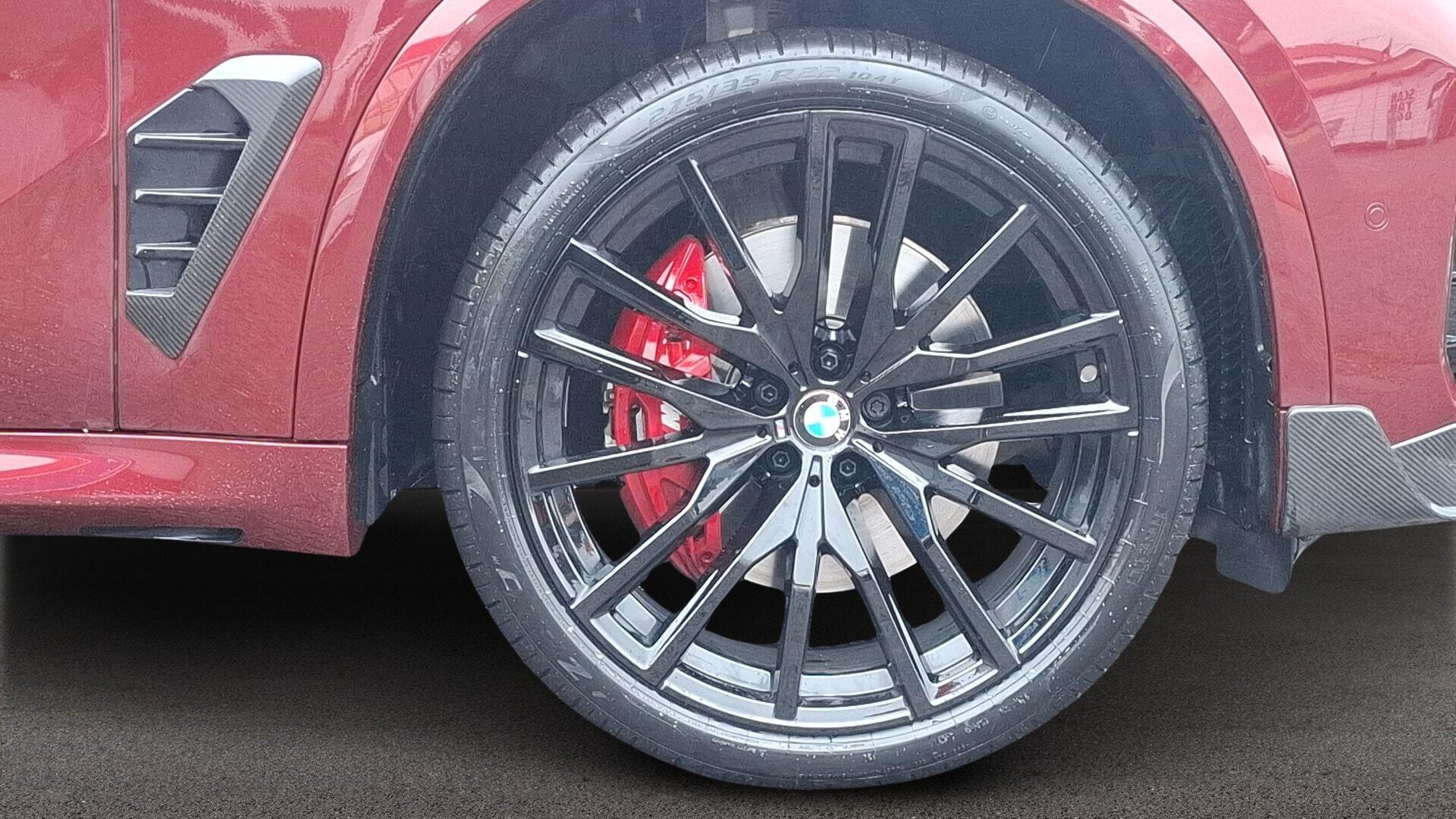 BMW X5 view 14