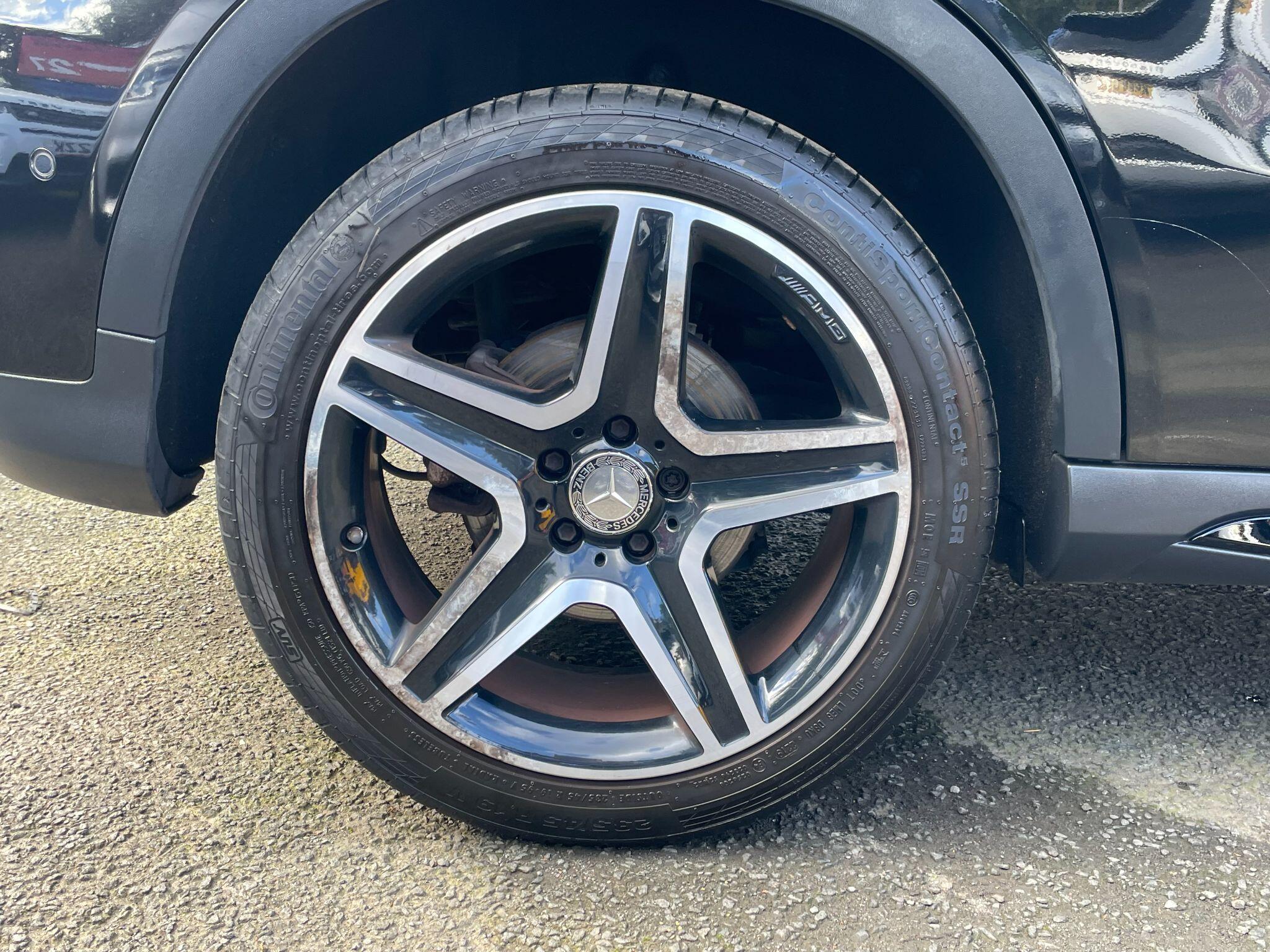 Mercedes-Benz Gla view 14