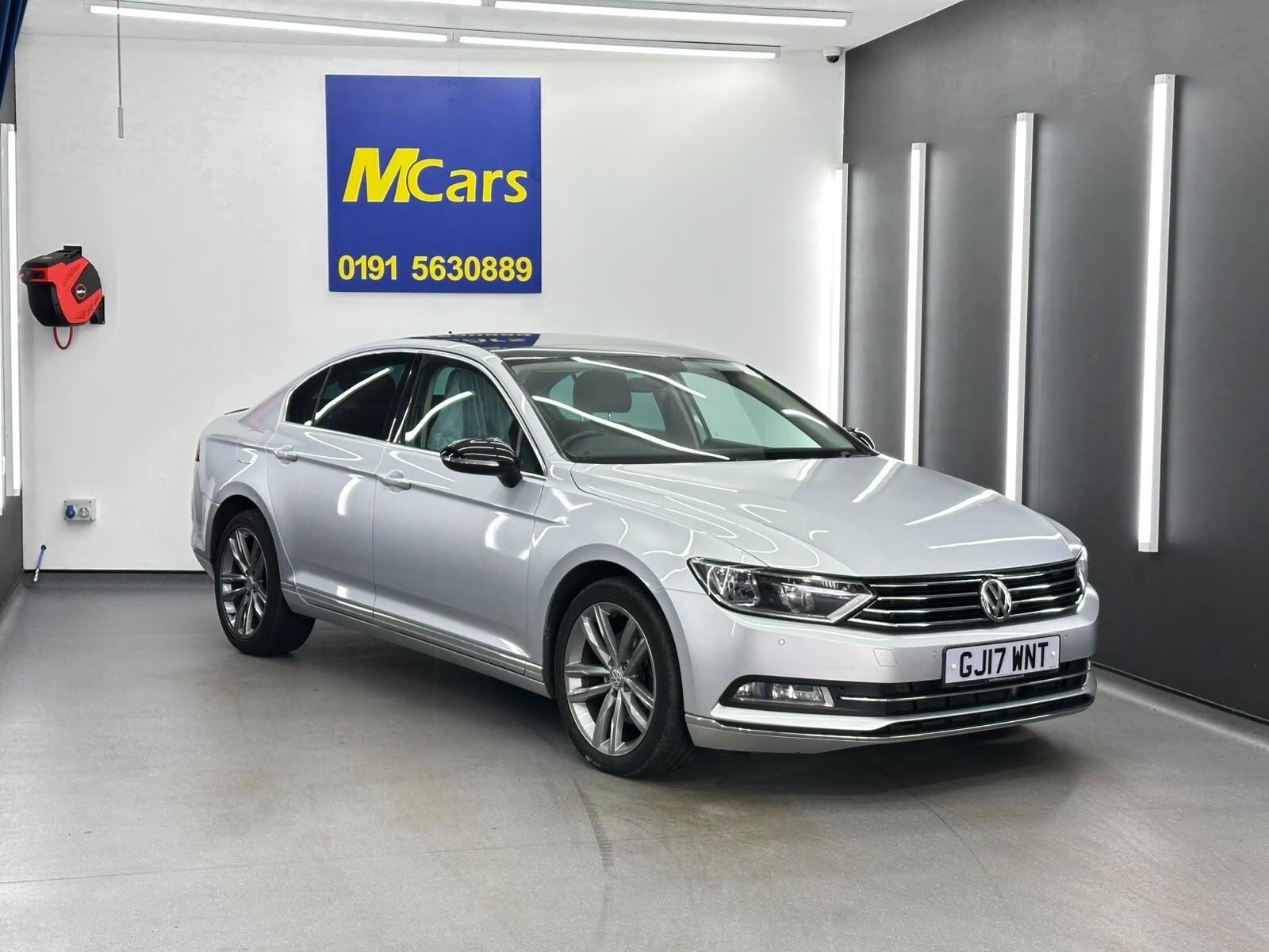 Volkswagen Passat view 12