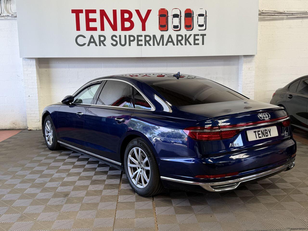 Audi A8 view 7