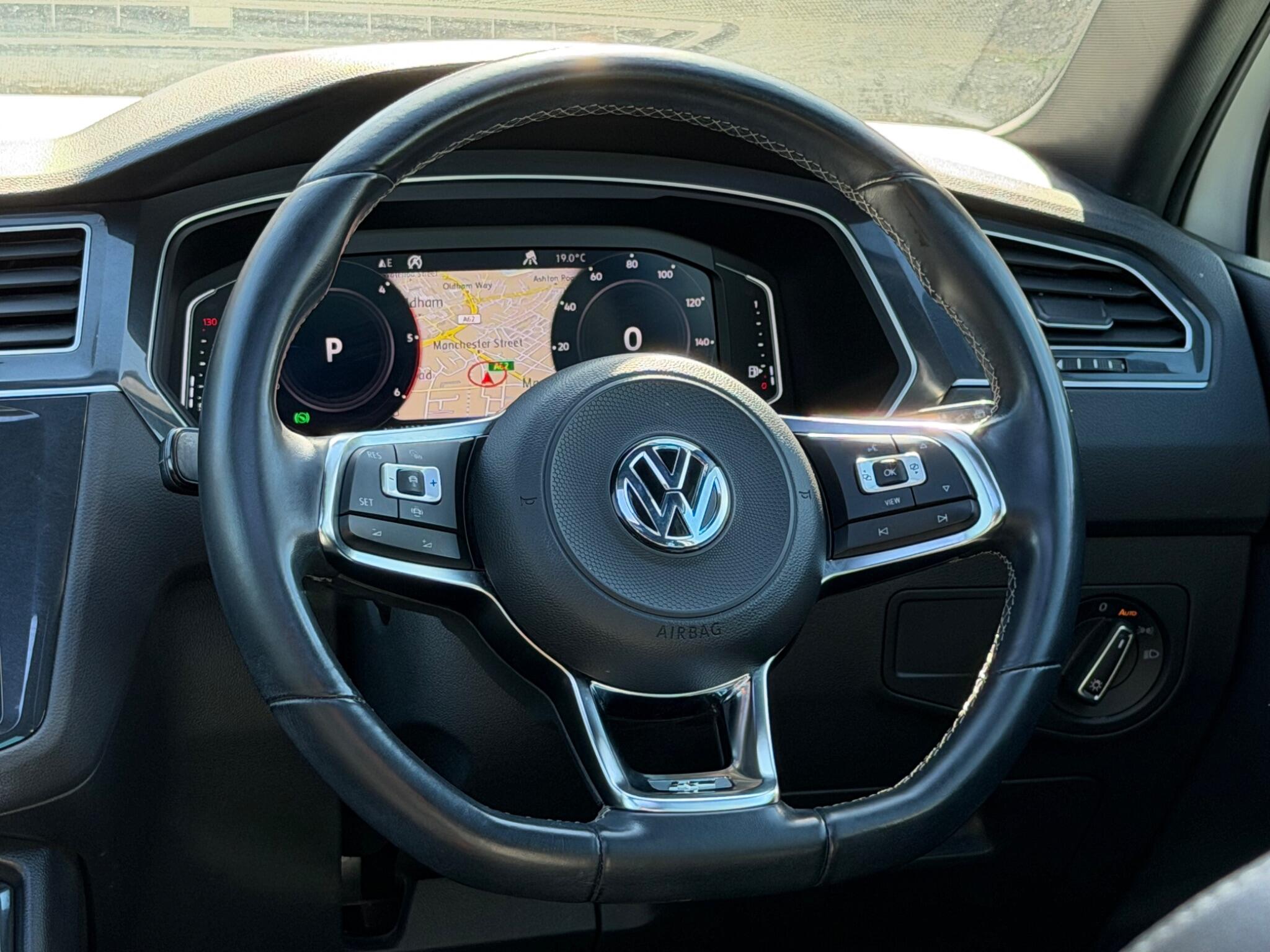 Volkswagen Tiguan view 26
