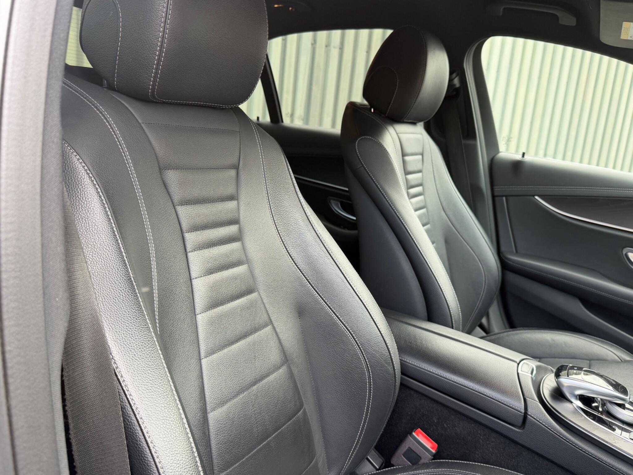 Mercedes-Benz E Class view 38