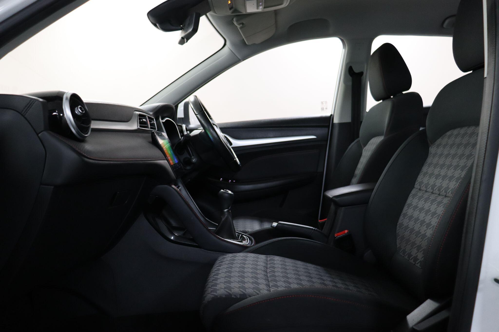 MG MG ZS view 42