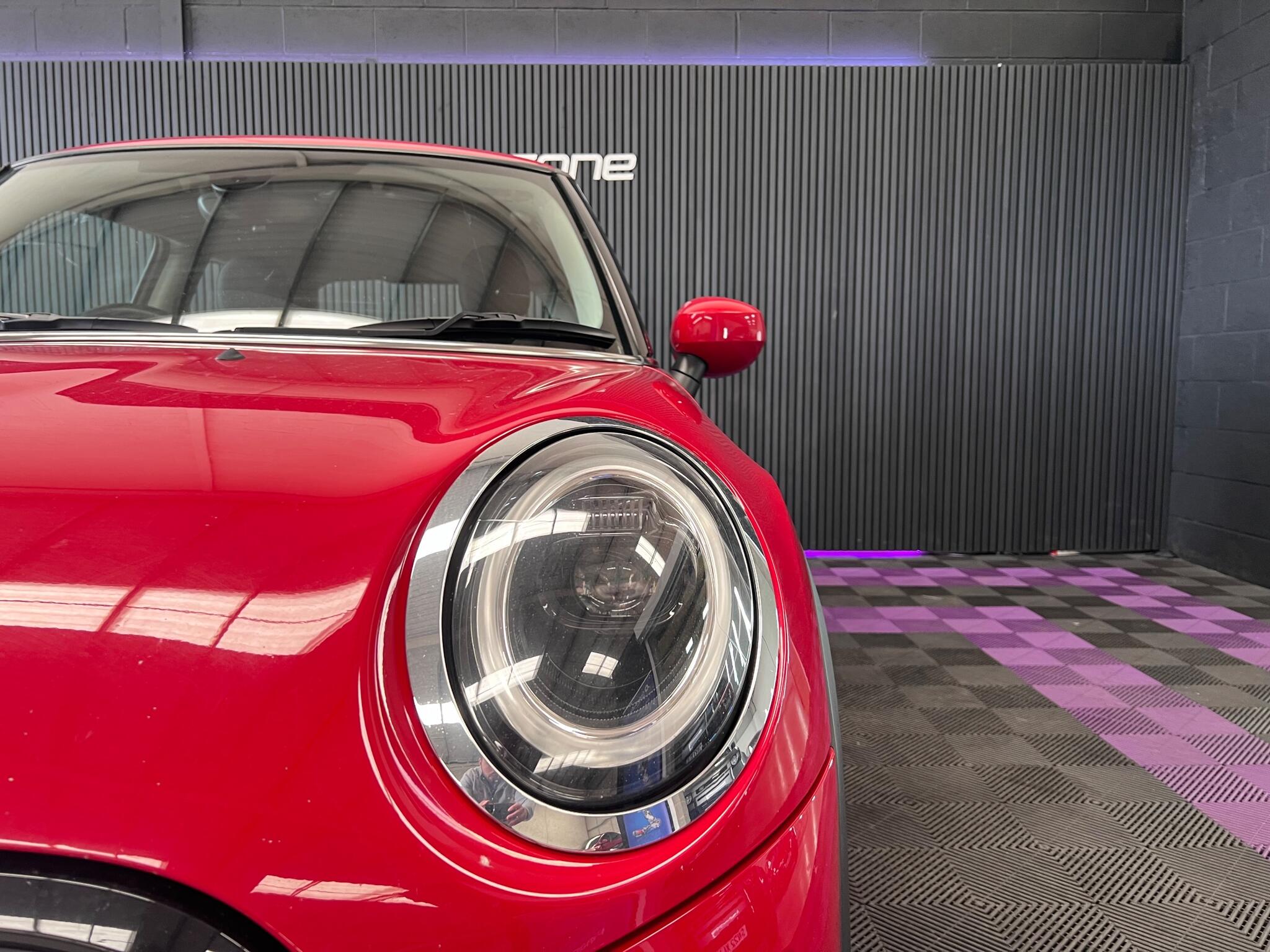 Mini Hatch view 31
