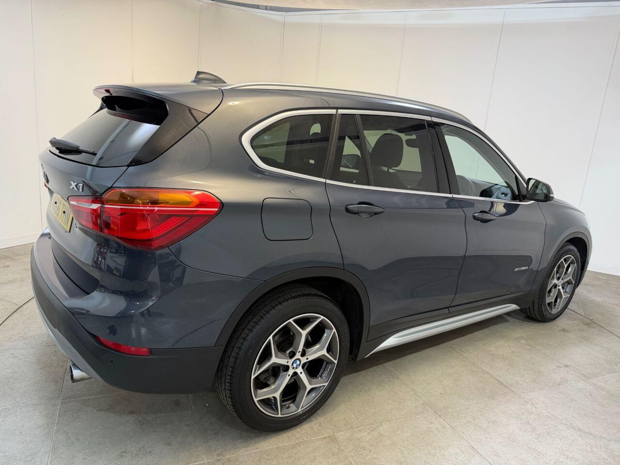 BMW X1 view 57