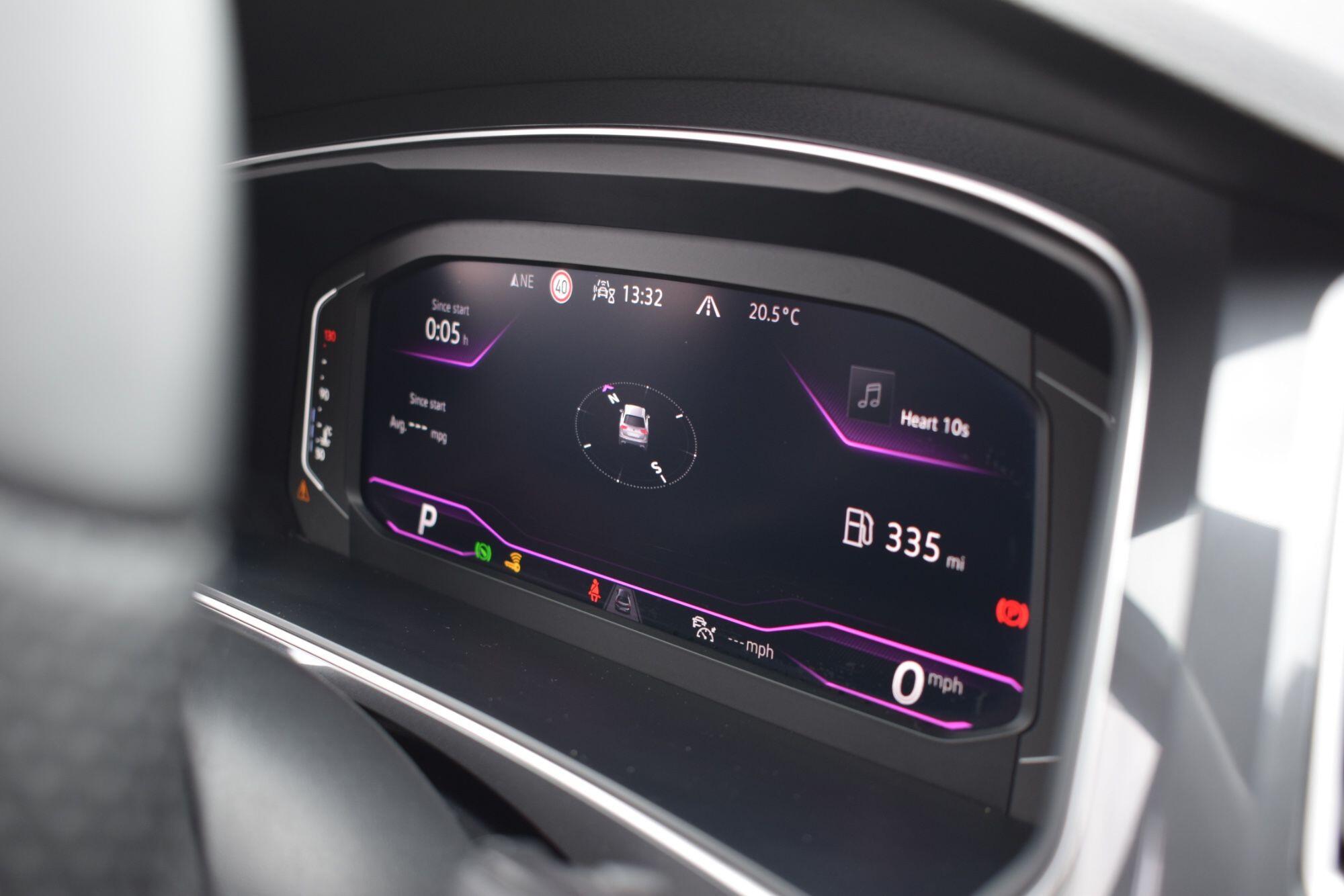Volkswagen Tiguan Allspace view 7