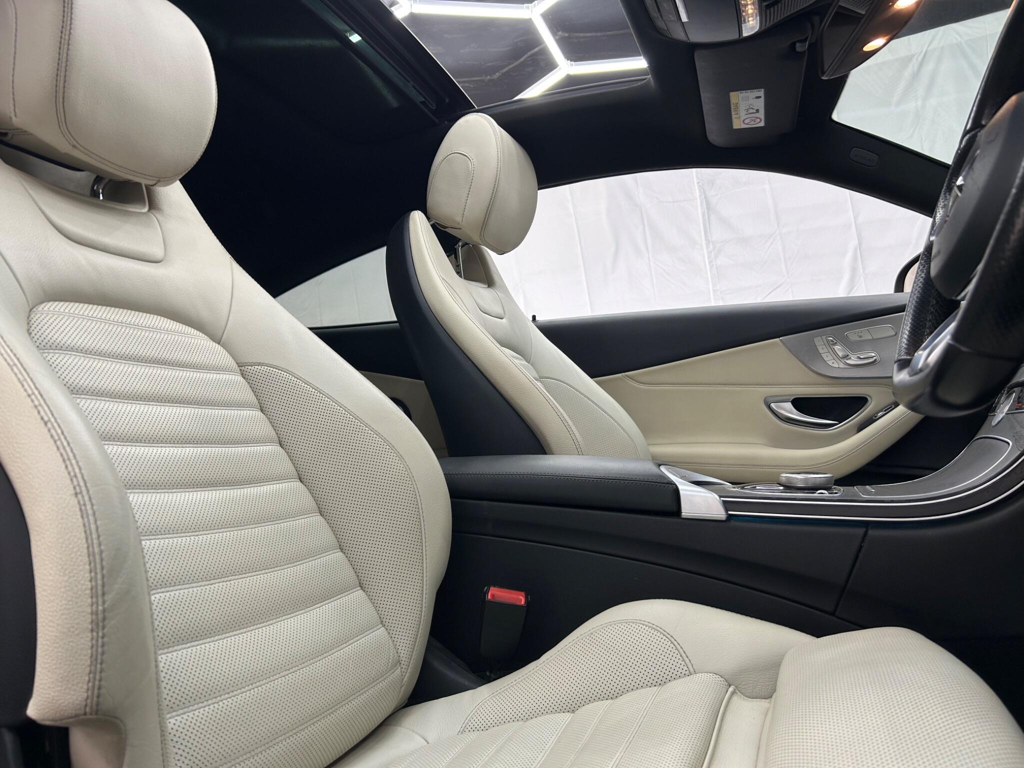 Mercedes-Benz C-Class view 49