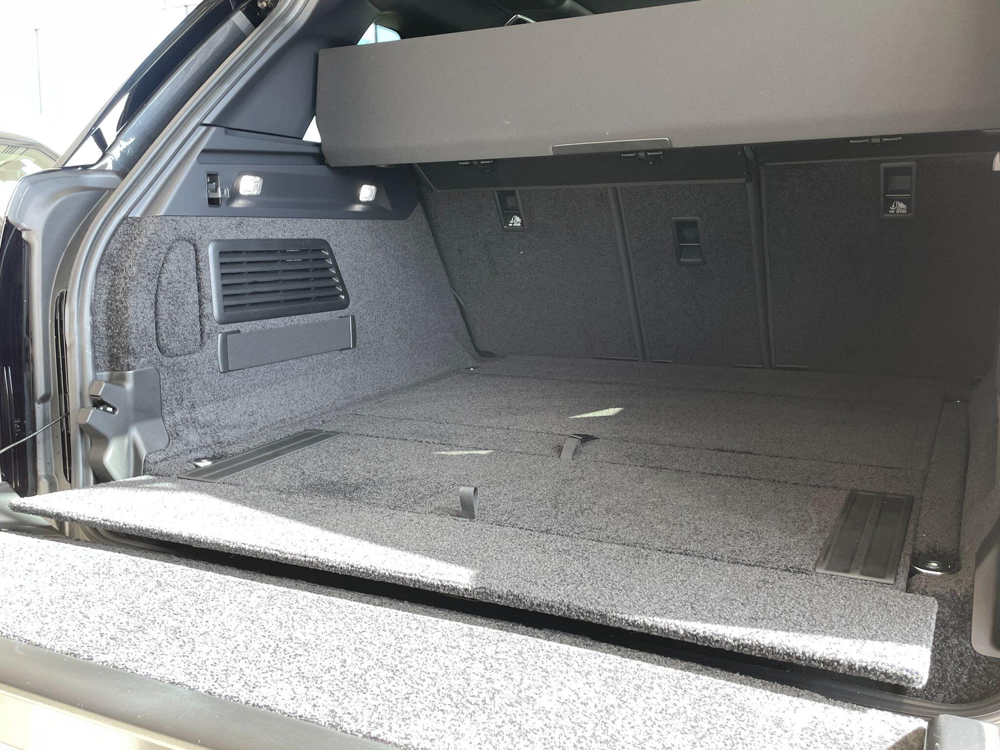Land Rover Range Rover view 36