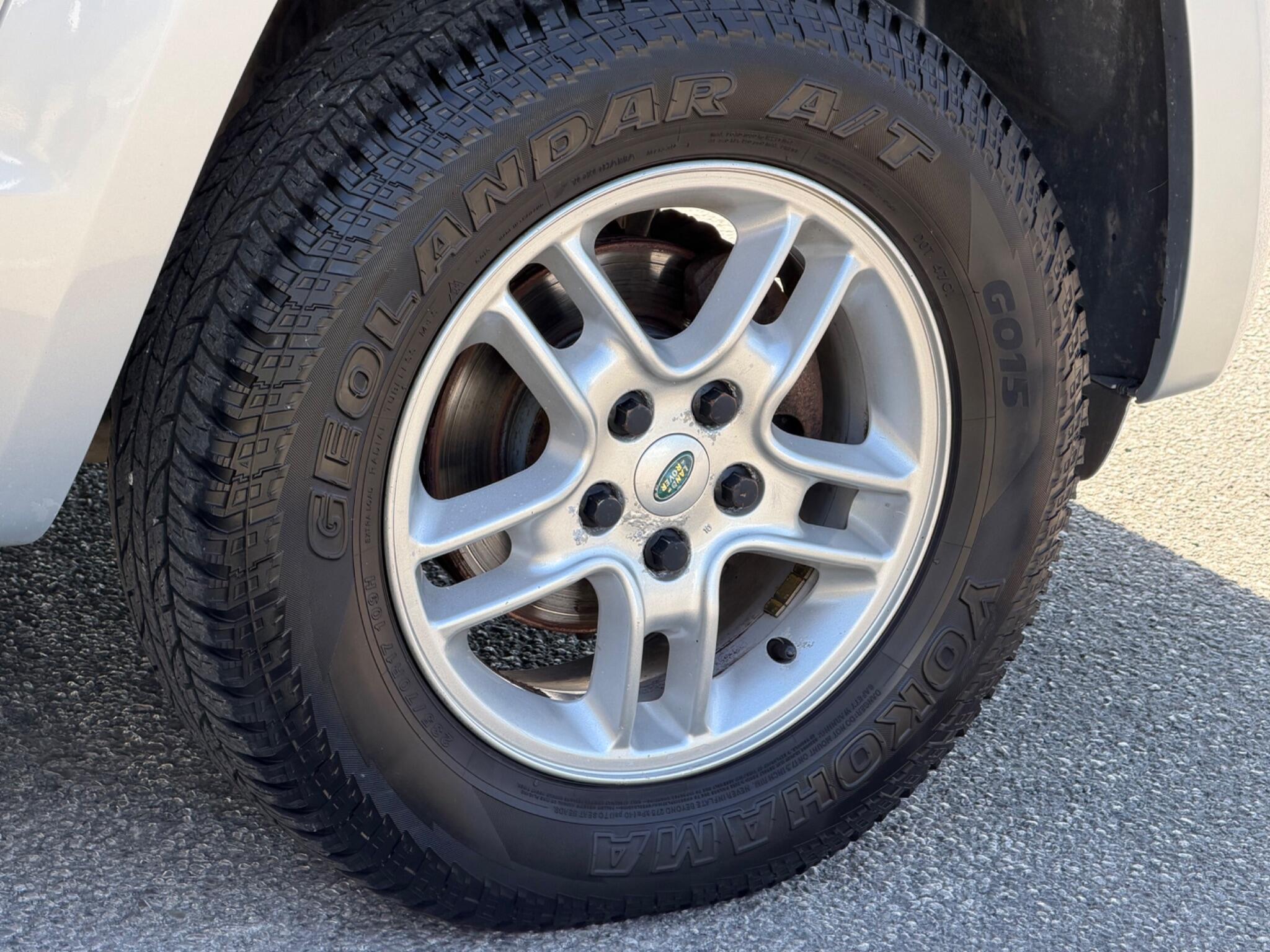 Volkswagen Amarok view 42