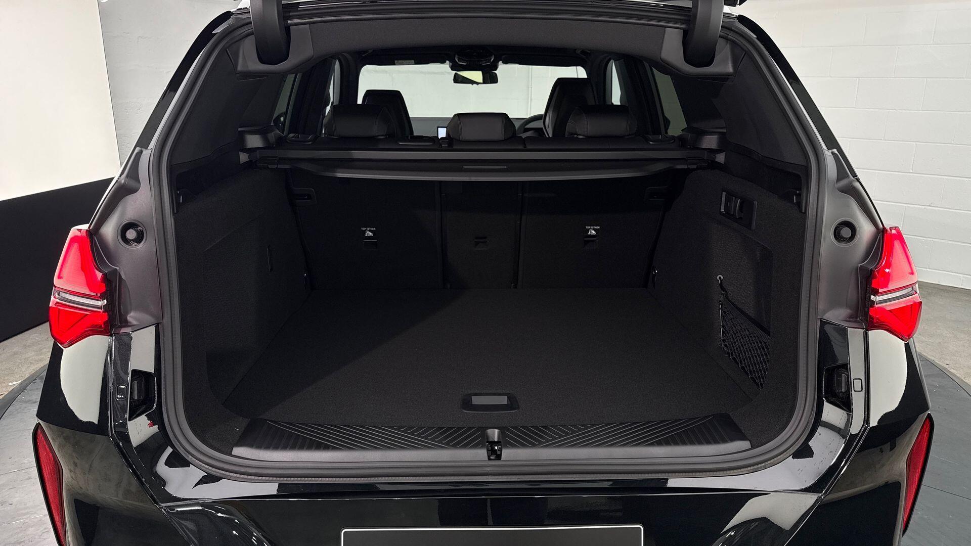BMW X3 view 13