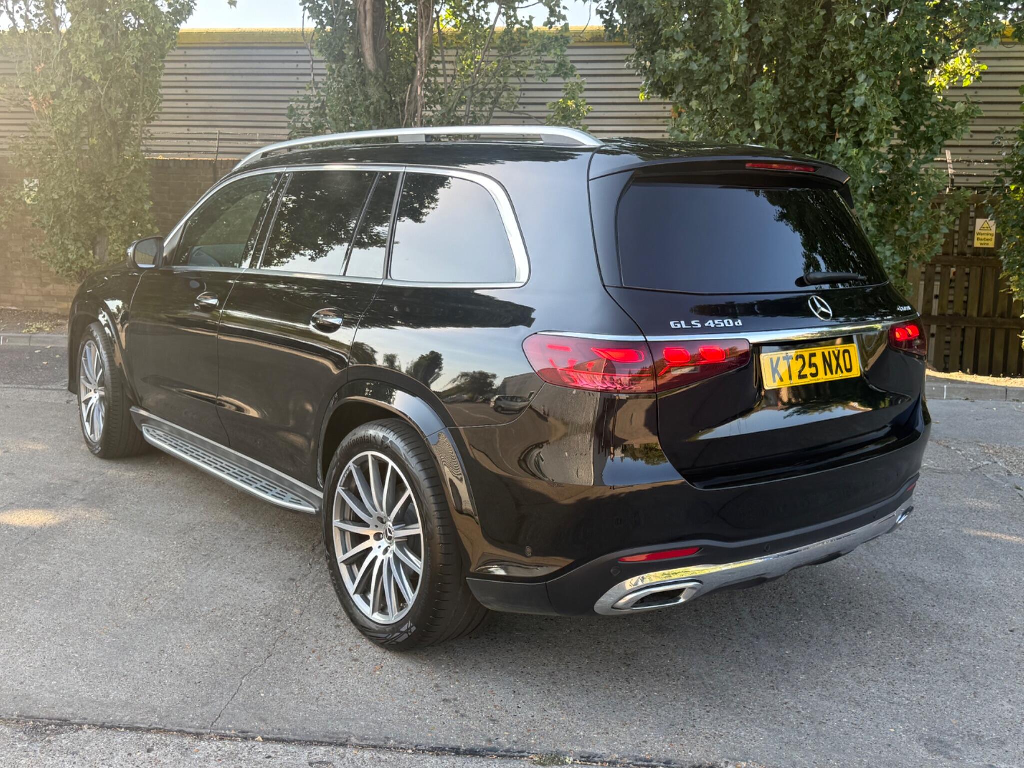 Mercedes-Benz GLS view 6