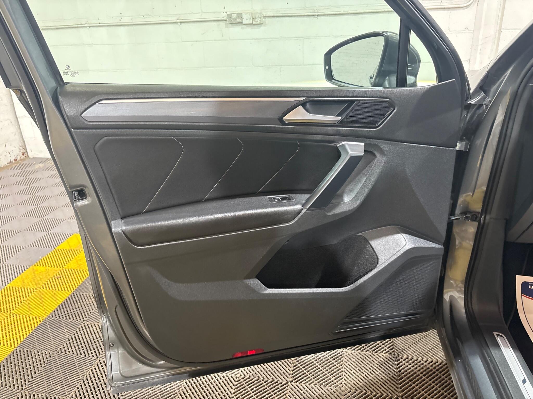 Volkswagen Tiguan view 46