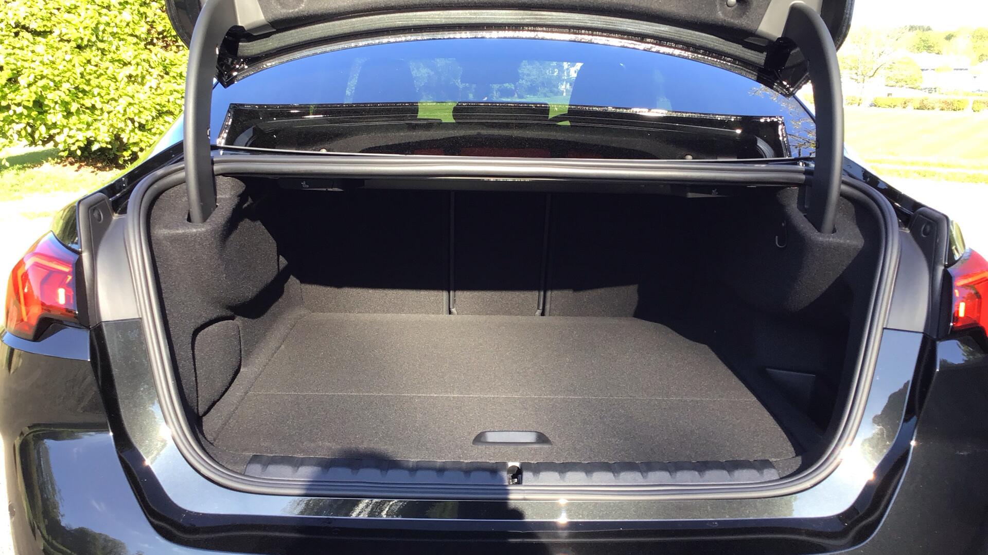BMW 2 Series view 13