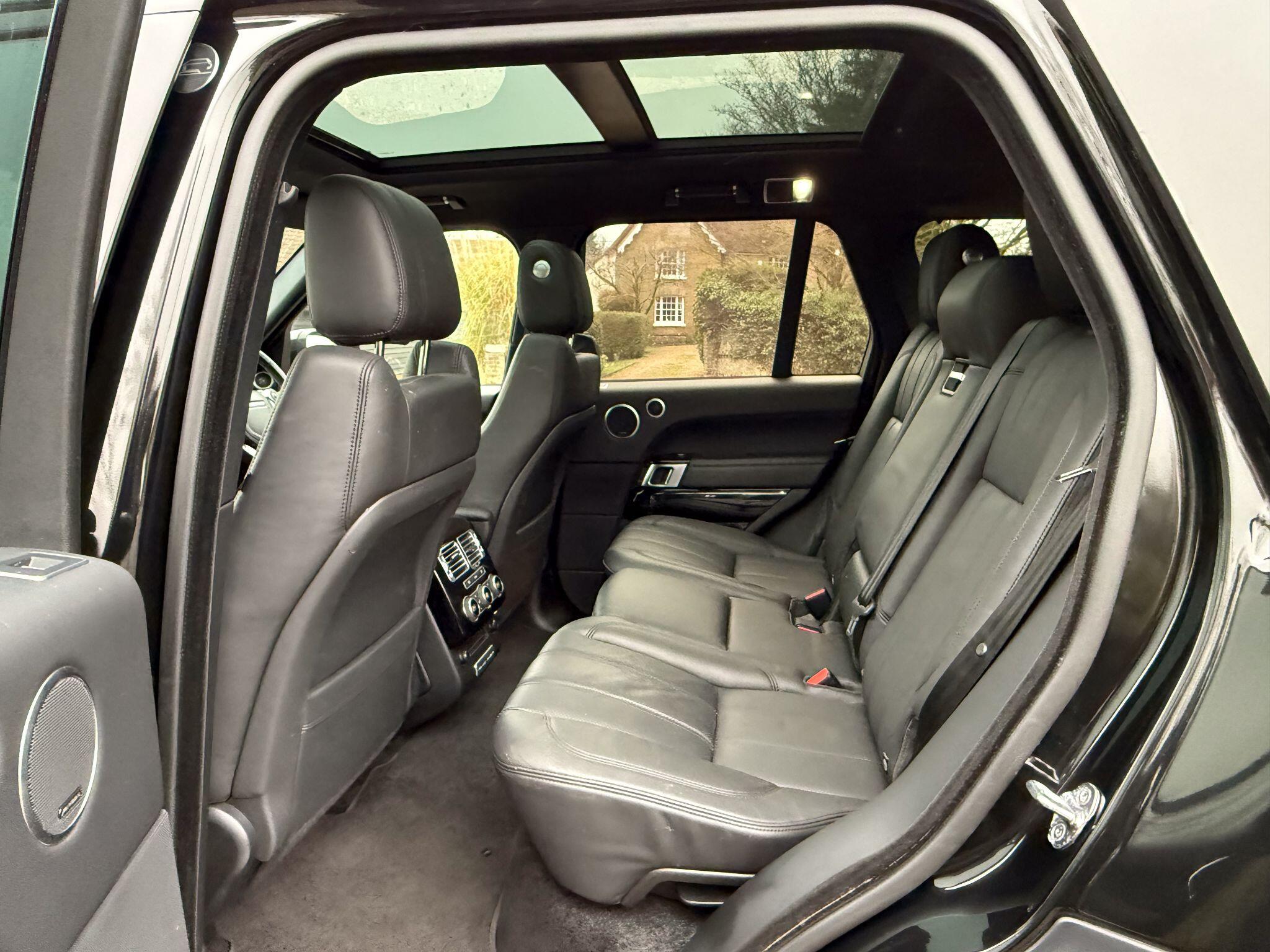 Land Rover Range Rover view 13