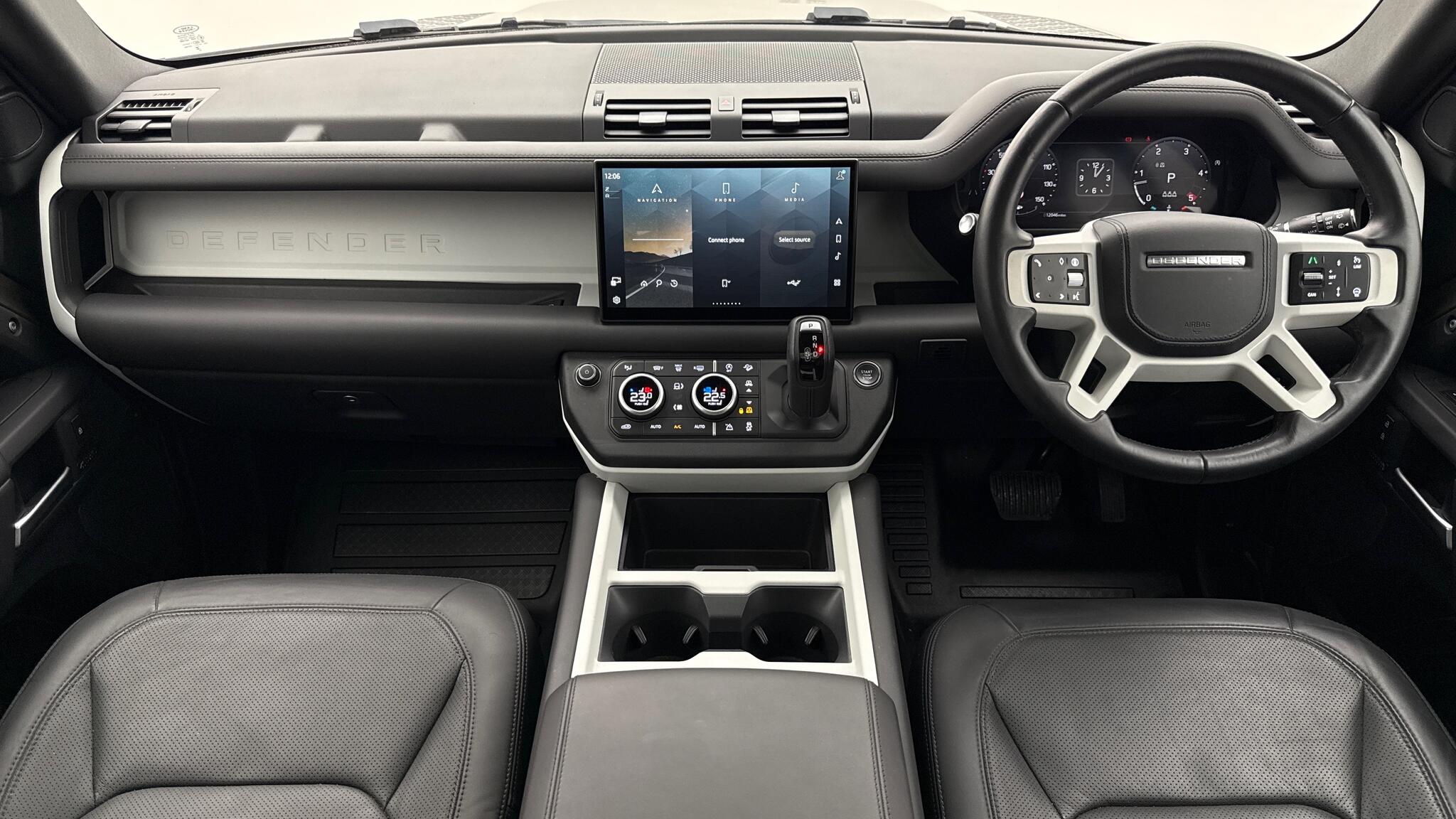 Land Rover Defender view 9