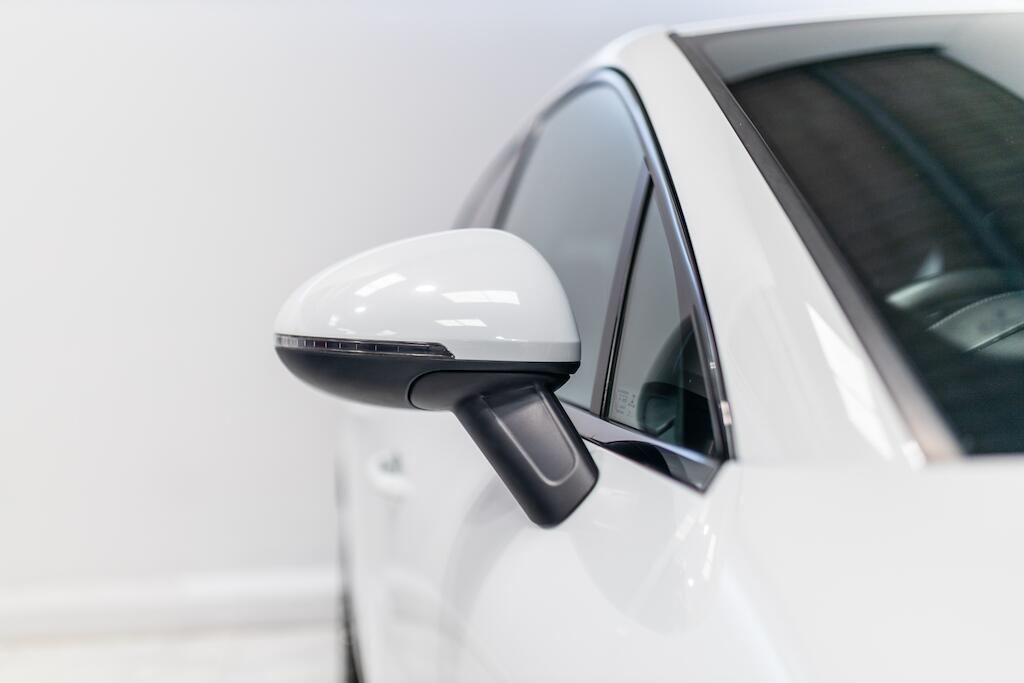 Porsche Macan view 15