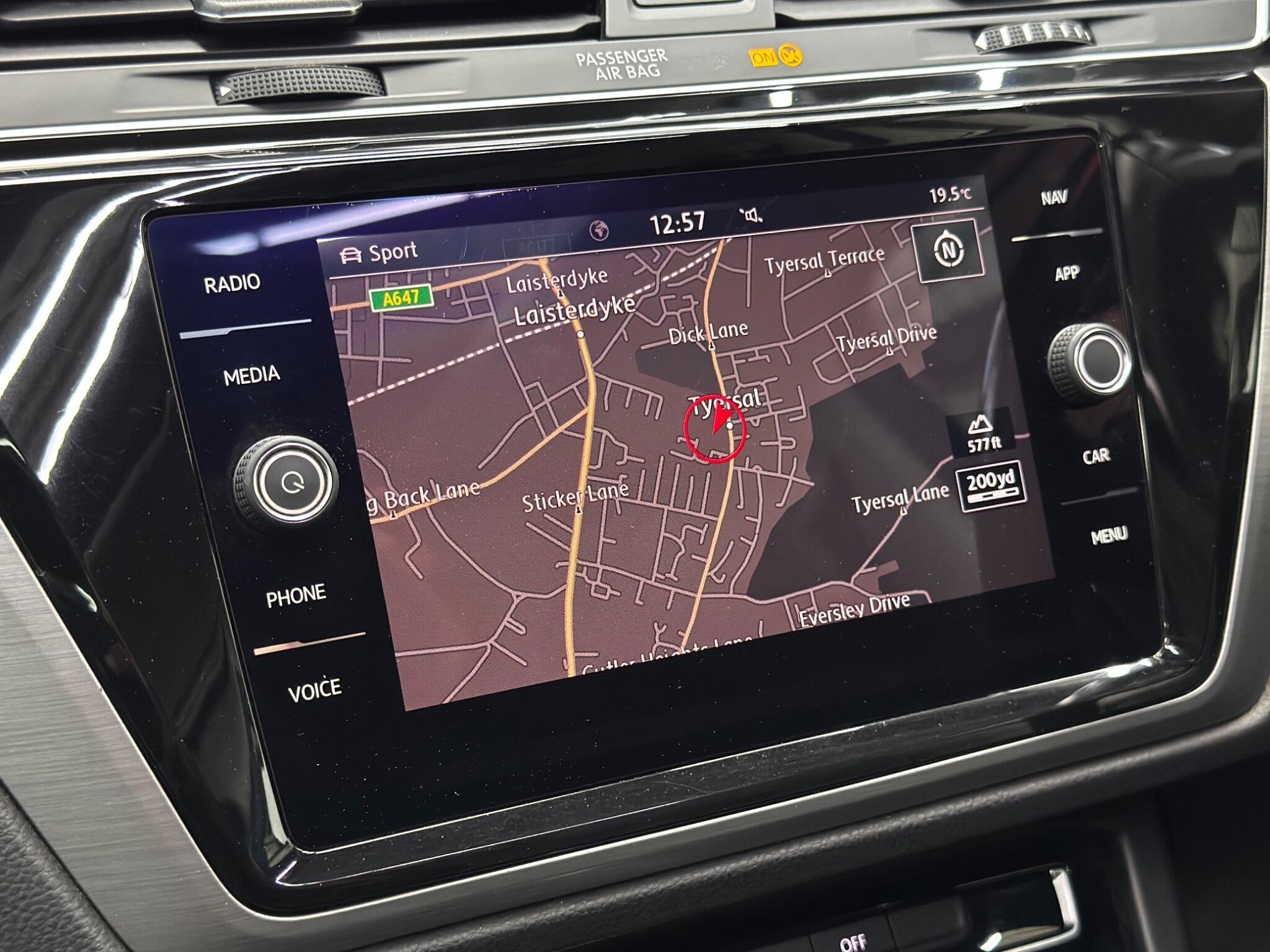Volkswagen Touran view 10
