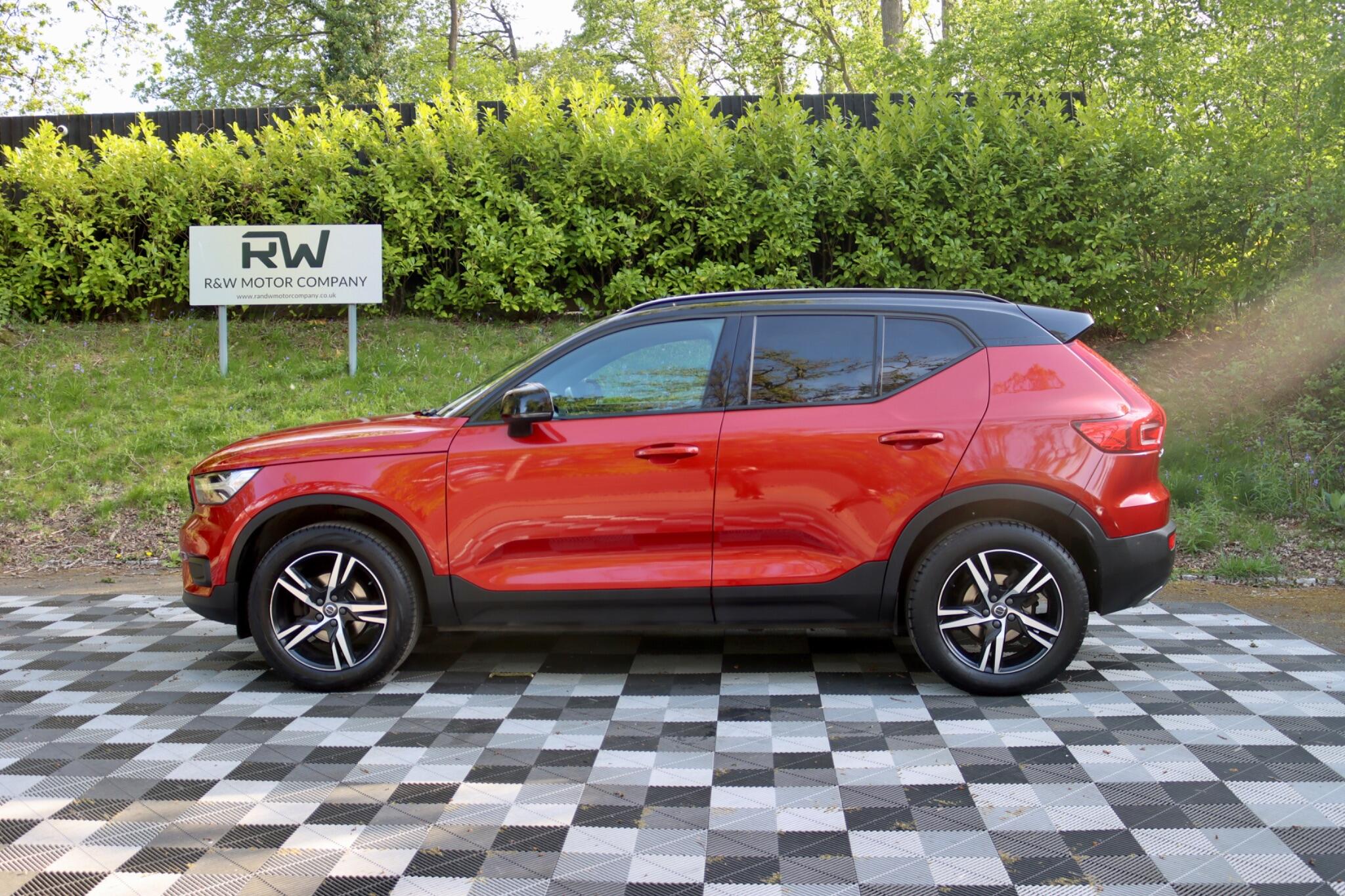 Volvo XC40 view 13