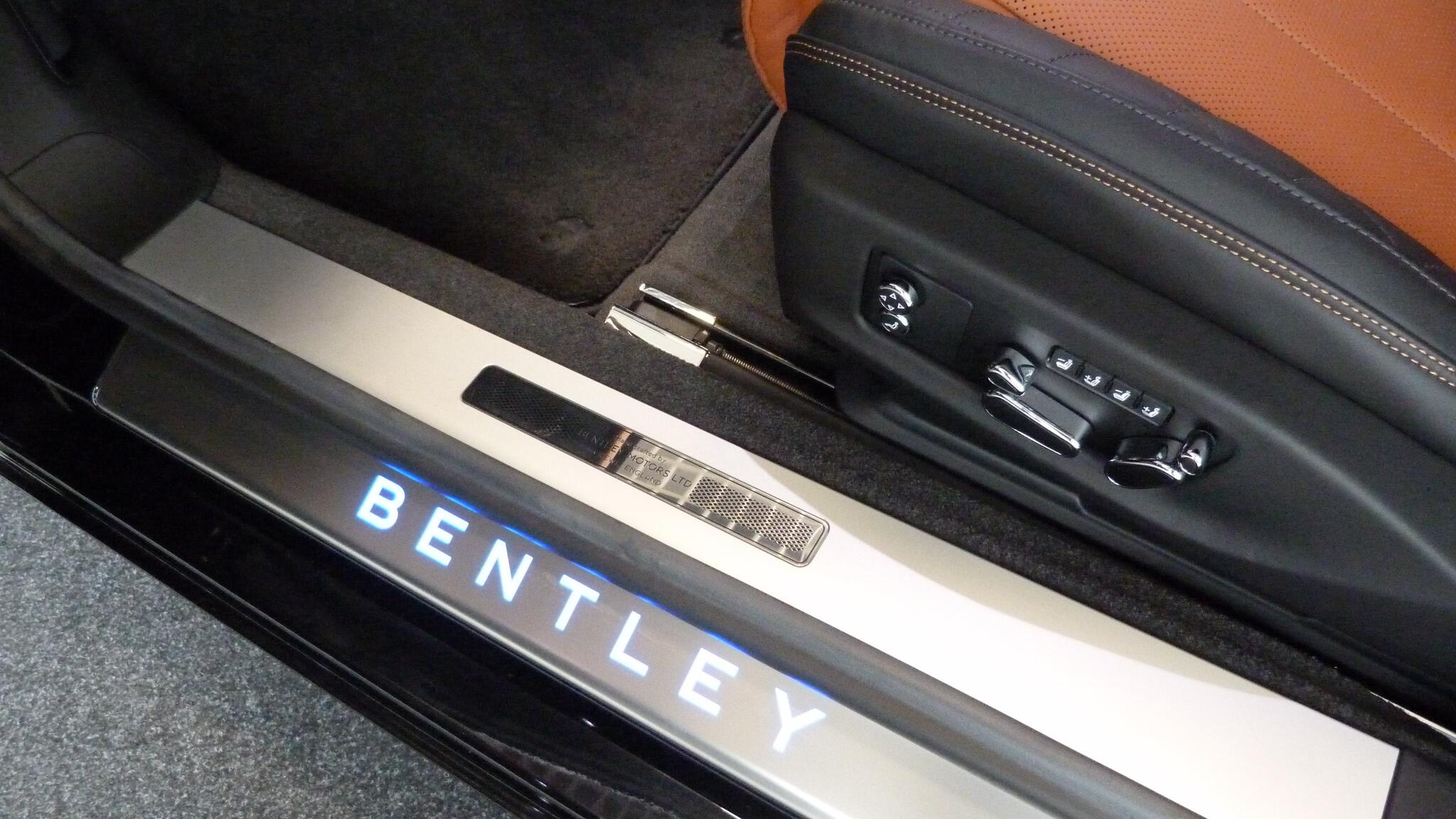 Bentley Continental view 35