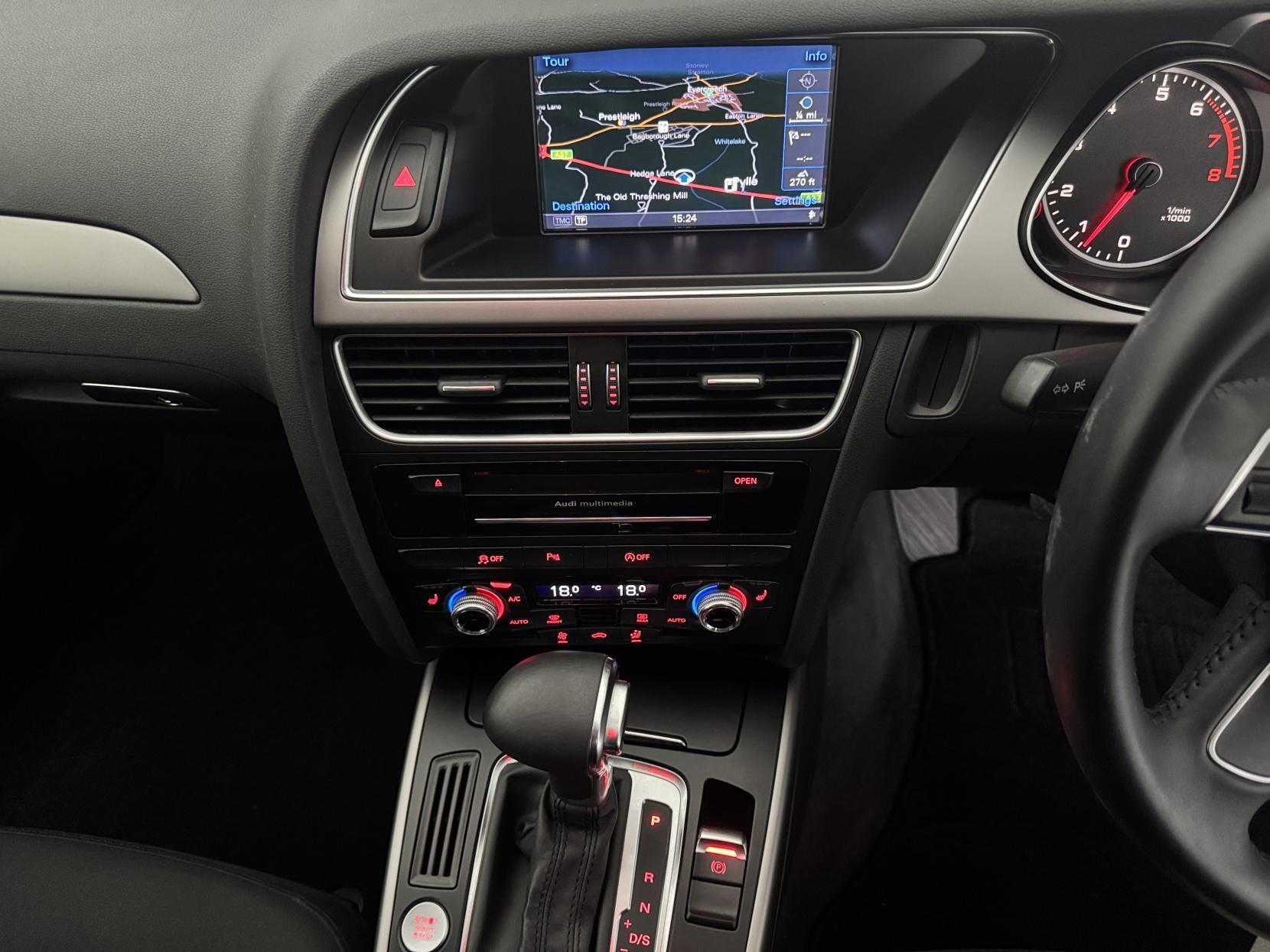 Audi A4 Avant view 58