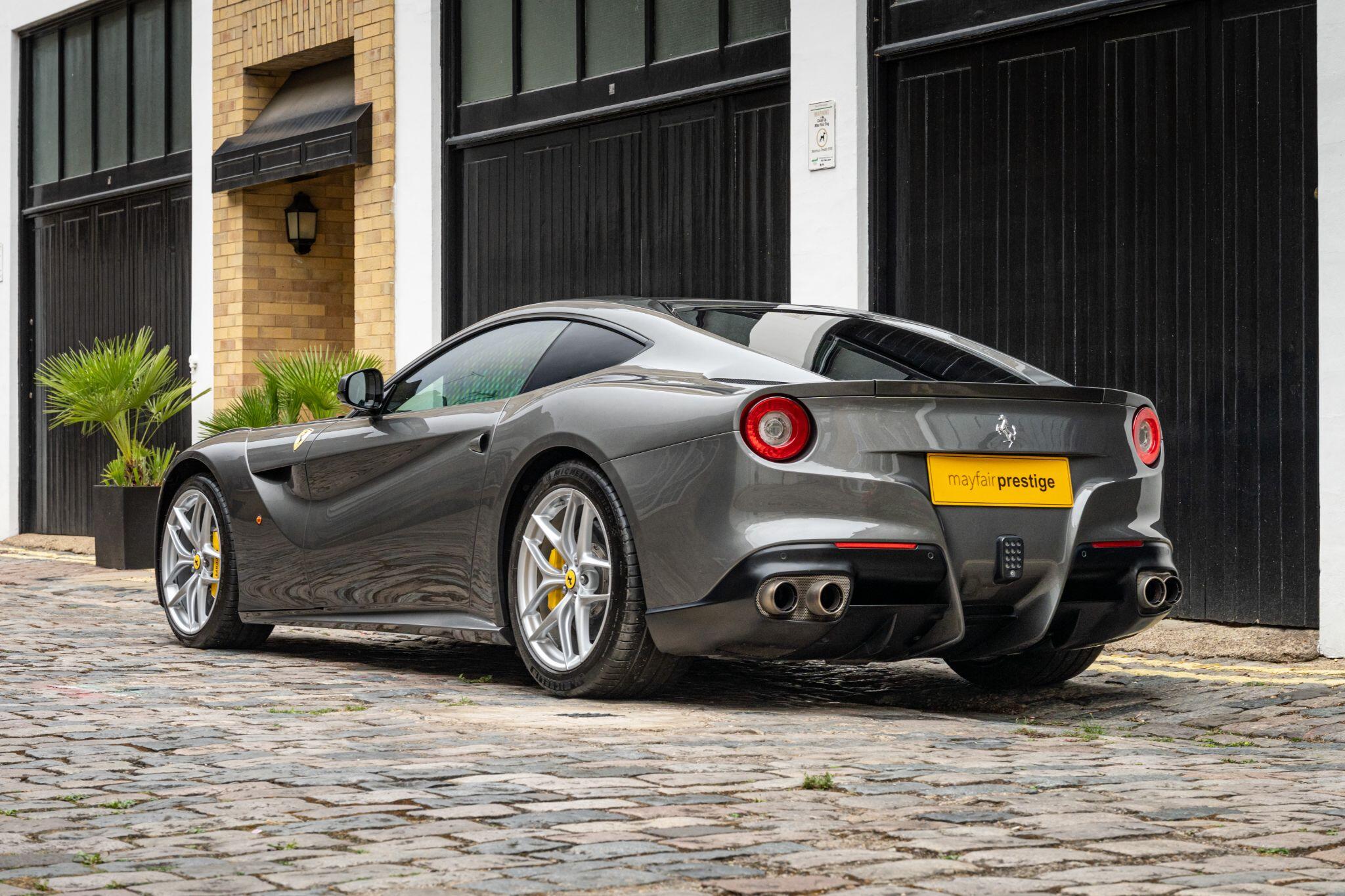 Ferrari F12 view 13