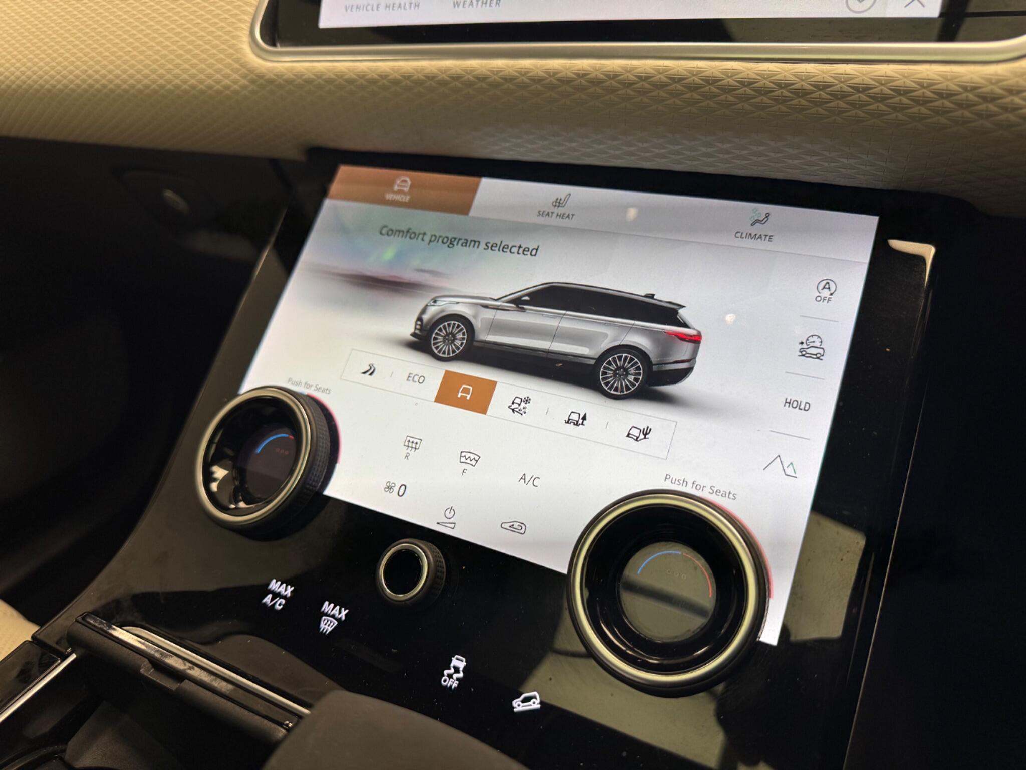 Land Rover Range Rover Velar view 27