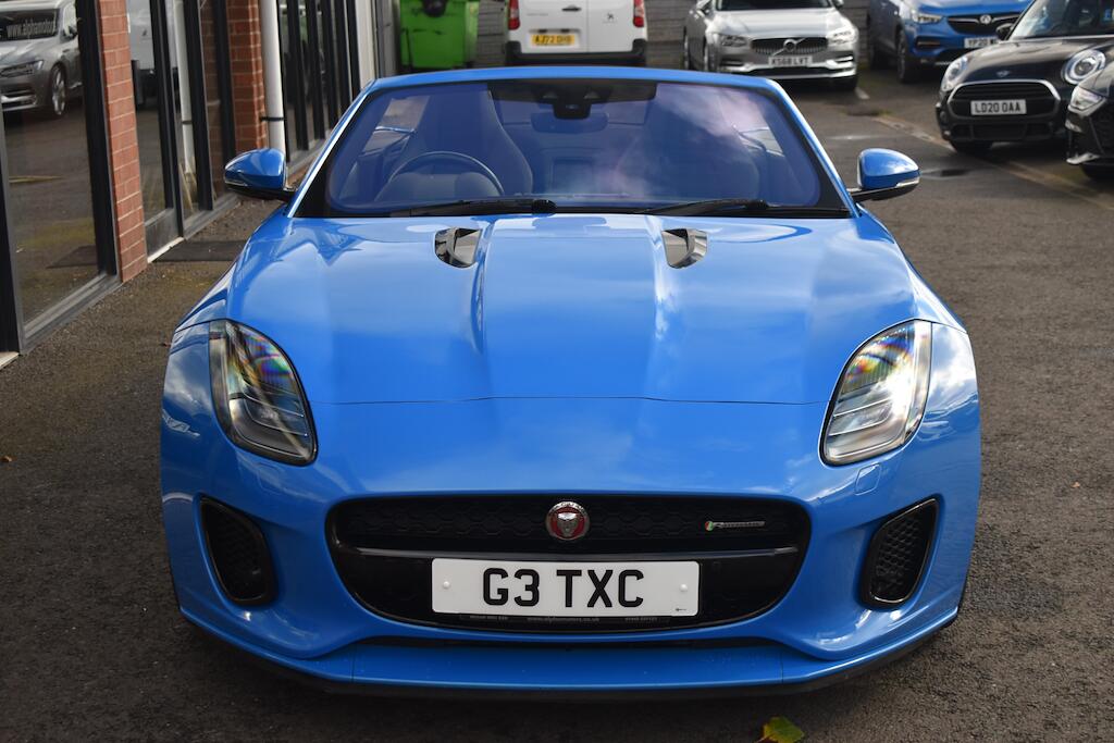 Jaguar F-Type view 3