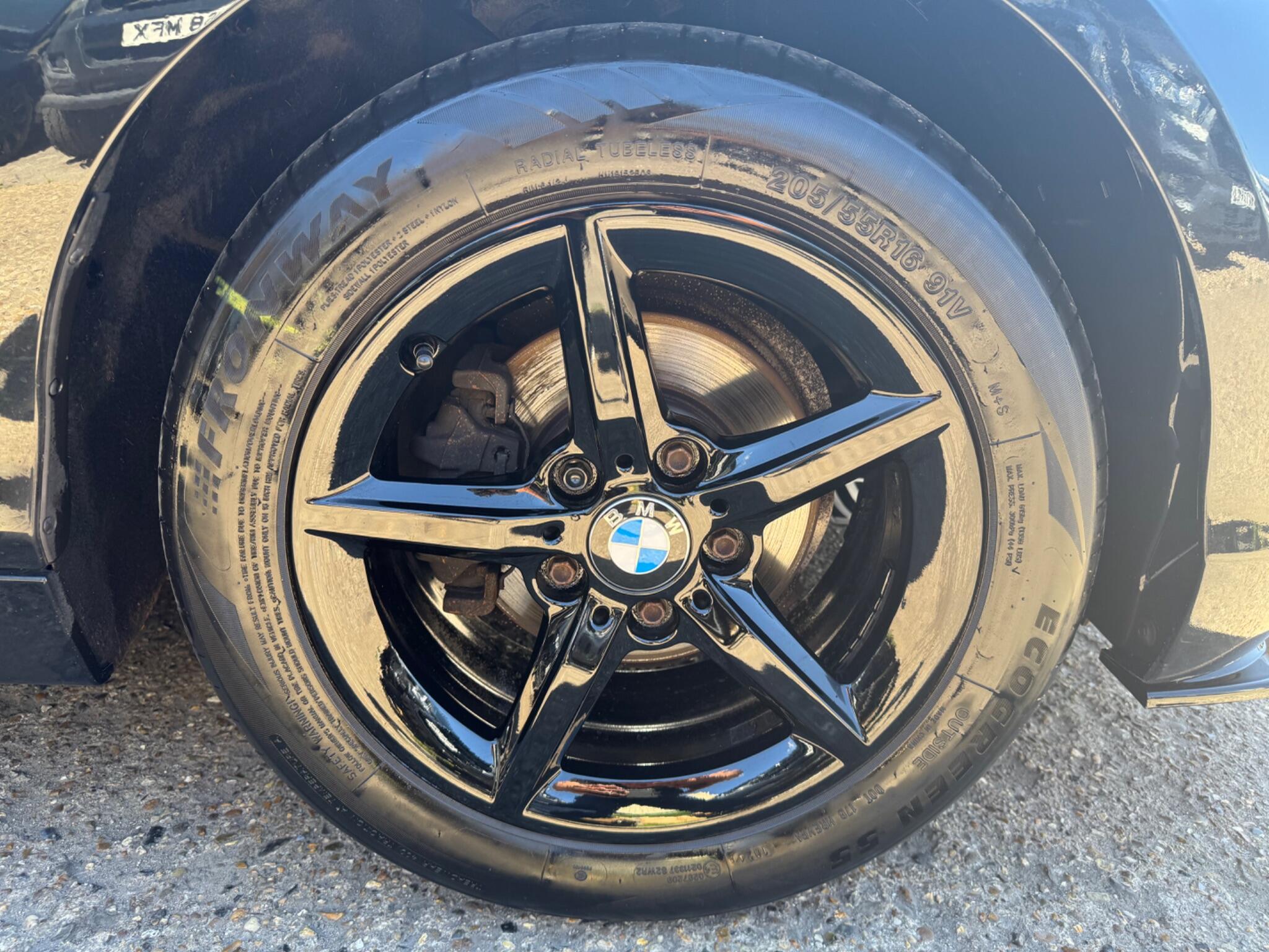 BMW 1 Series view 33