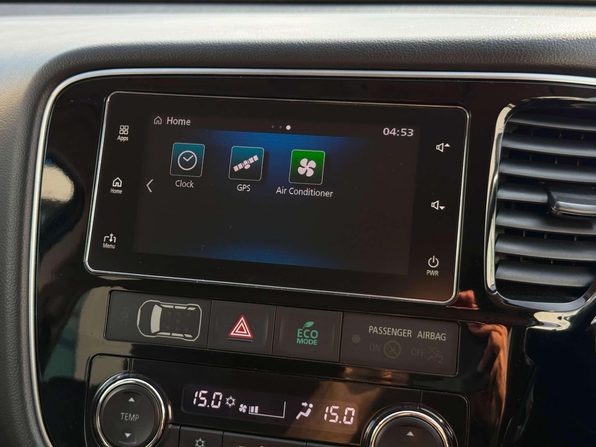 Mitsubishi Outlander view 72