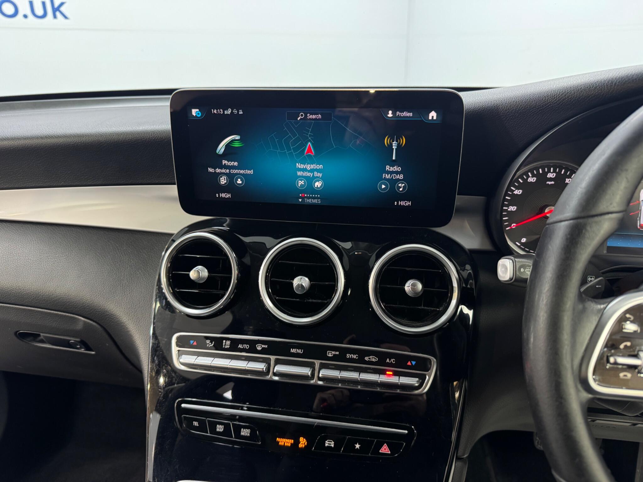 Mercedes-Benz GLC view 38
