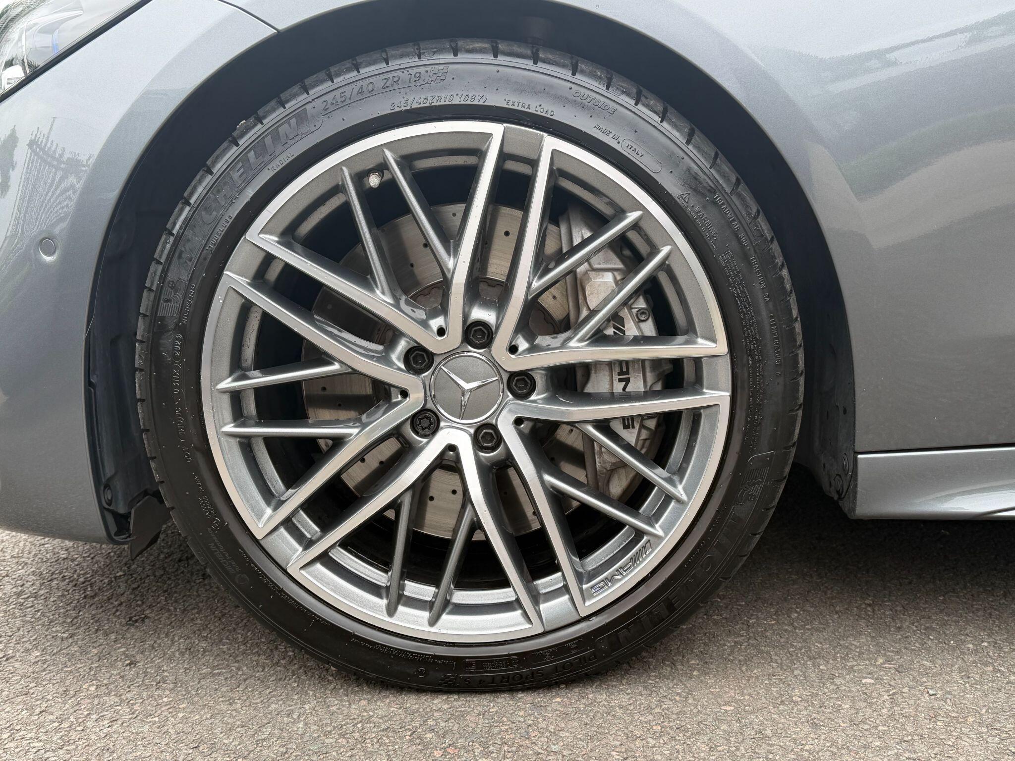 Mercedes-Benz C Class view 21