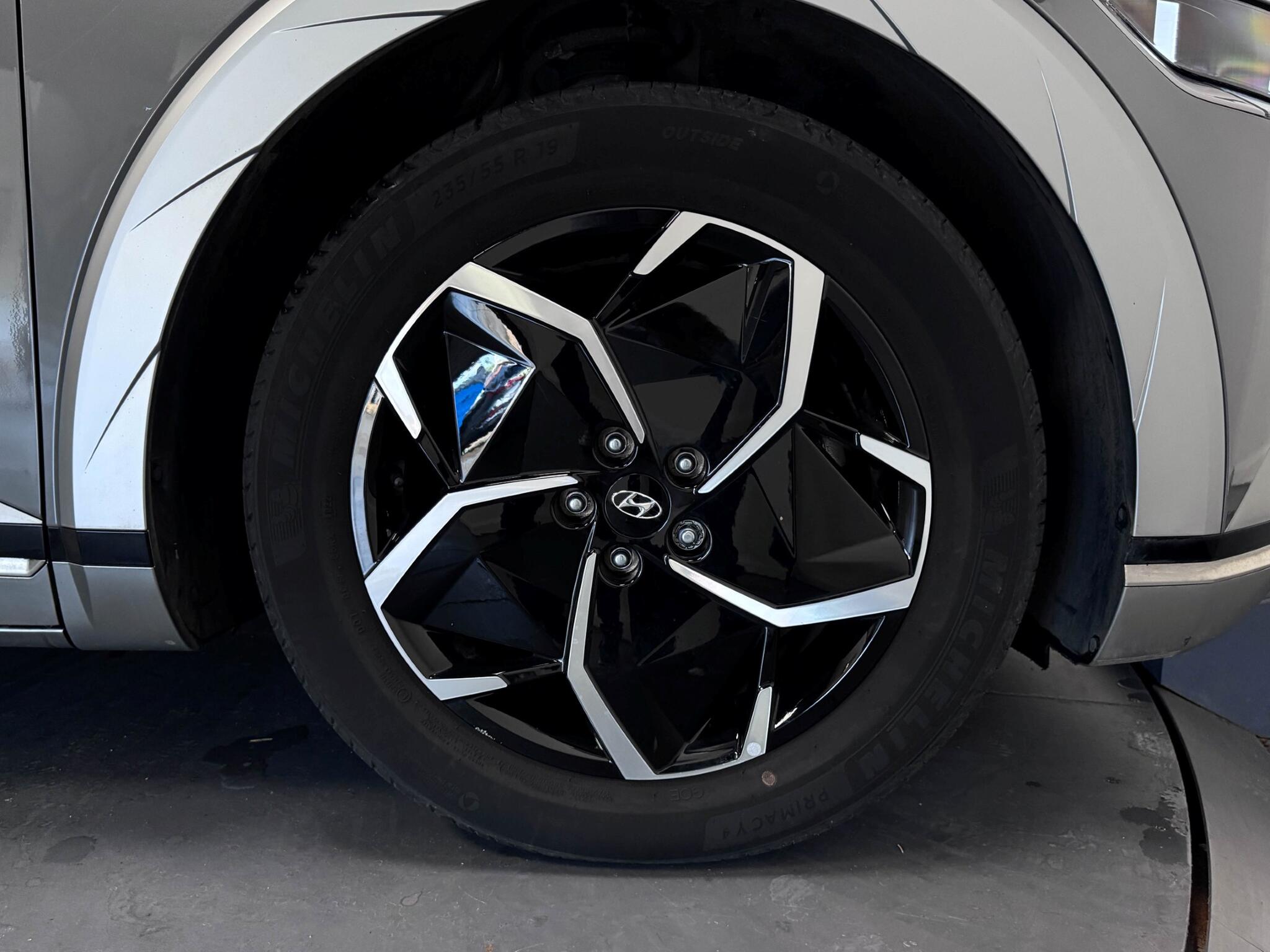 Hyundai Ioniq 5 view 93