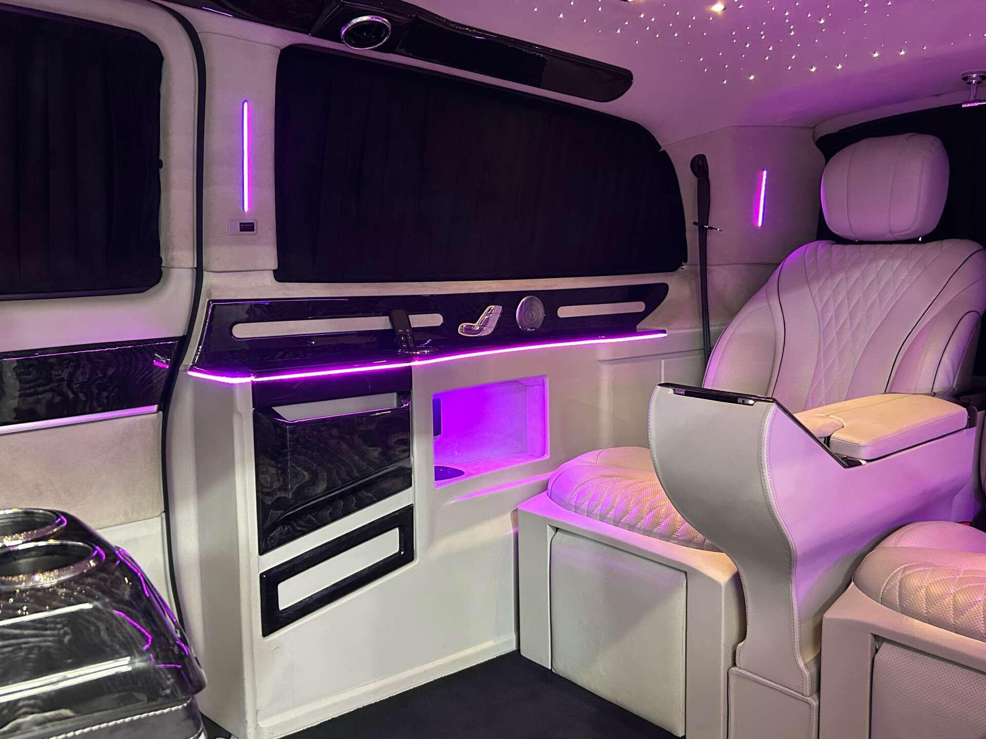 Mercedes-Benz V Class view 24