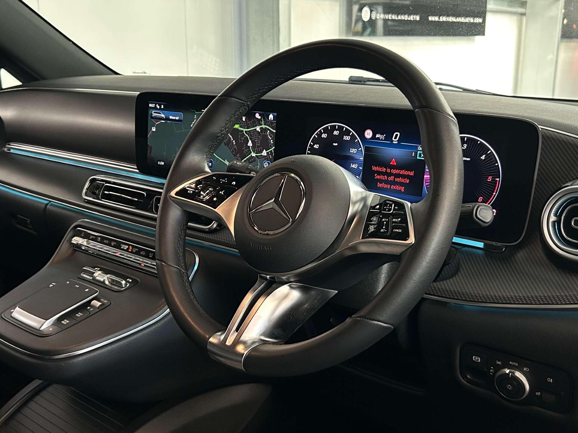 Mercedes-Benz V Class view 44