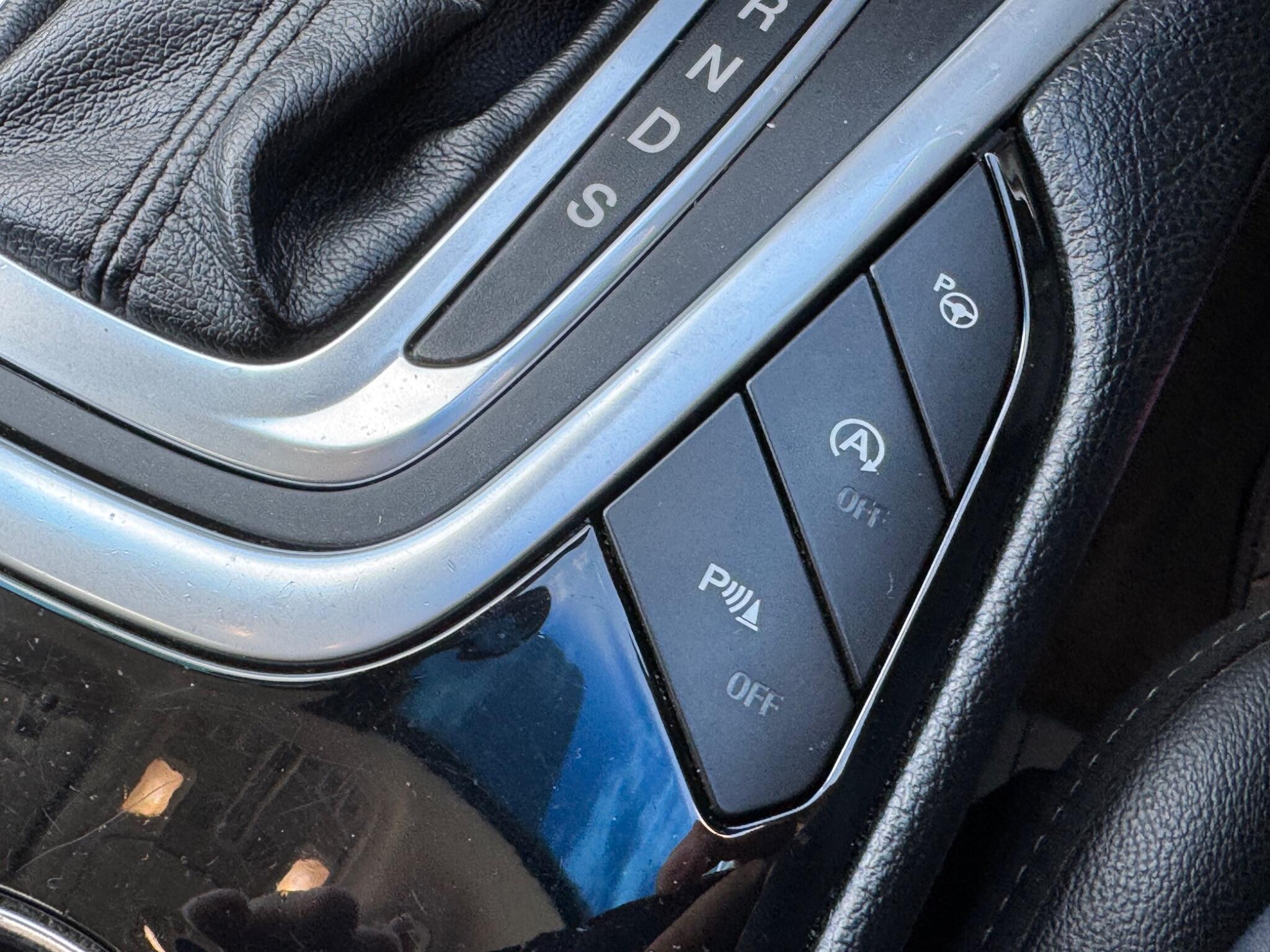 Ford Edge view 26