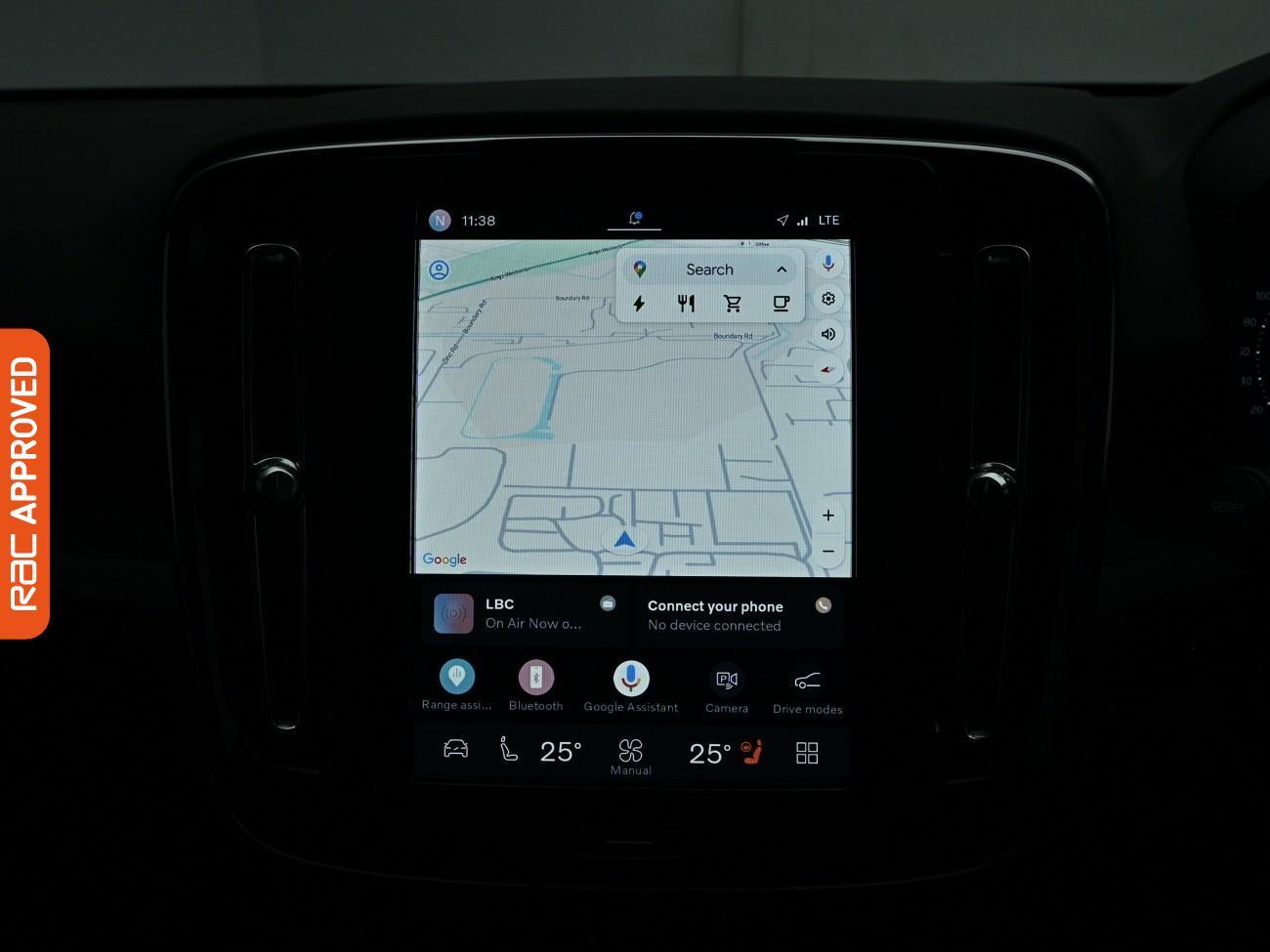Volvo C40 view 3