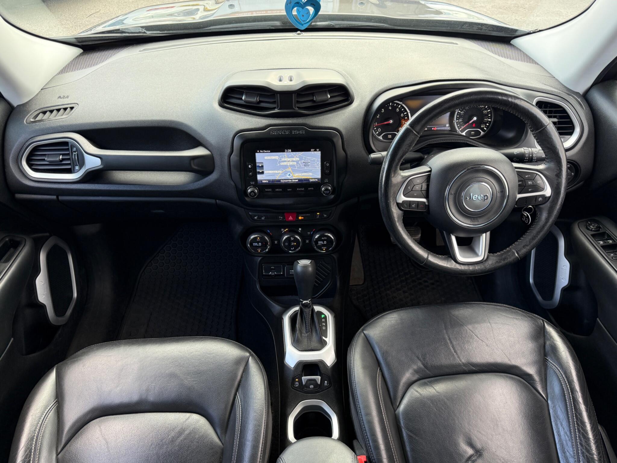 Jeep Renegade - Image 56