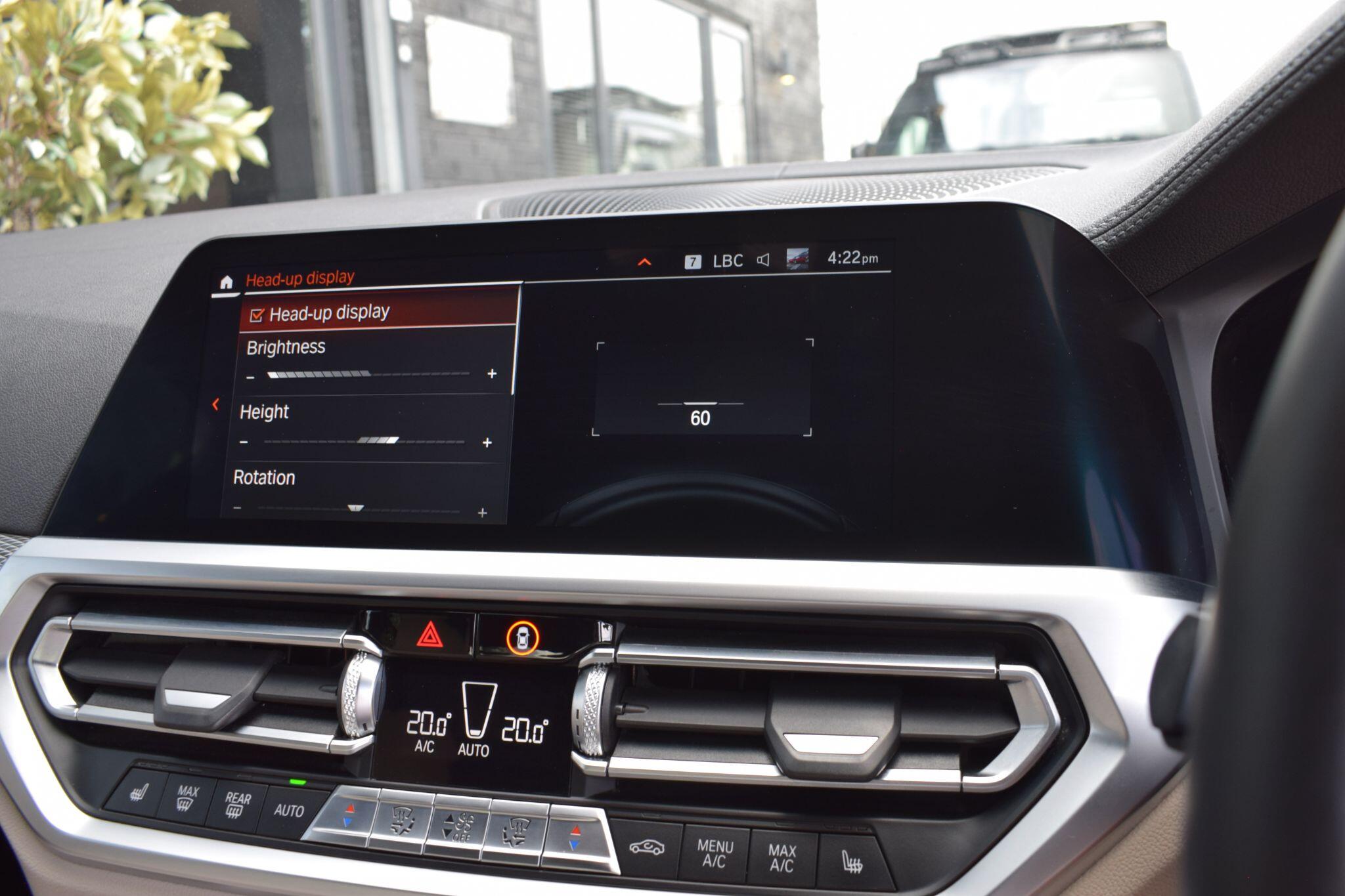 BMW 3 Series view 20