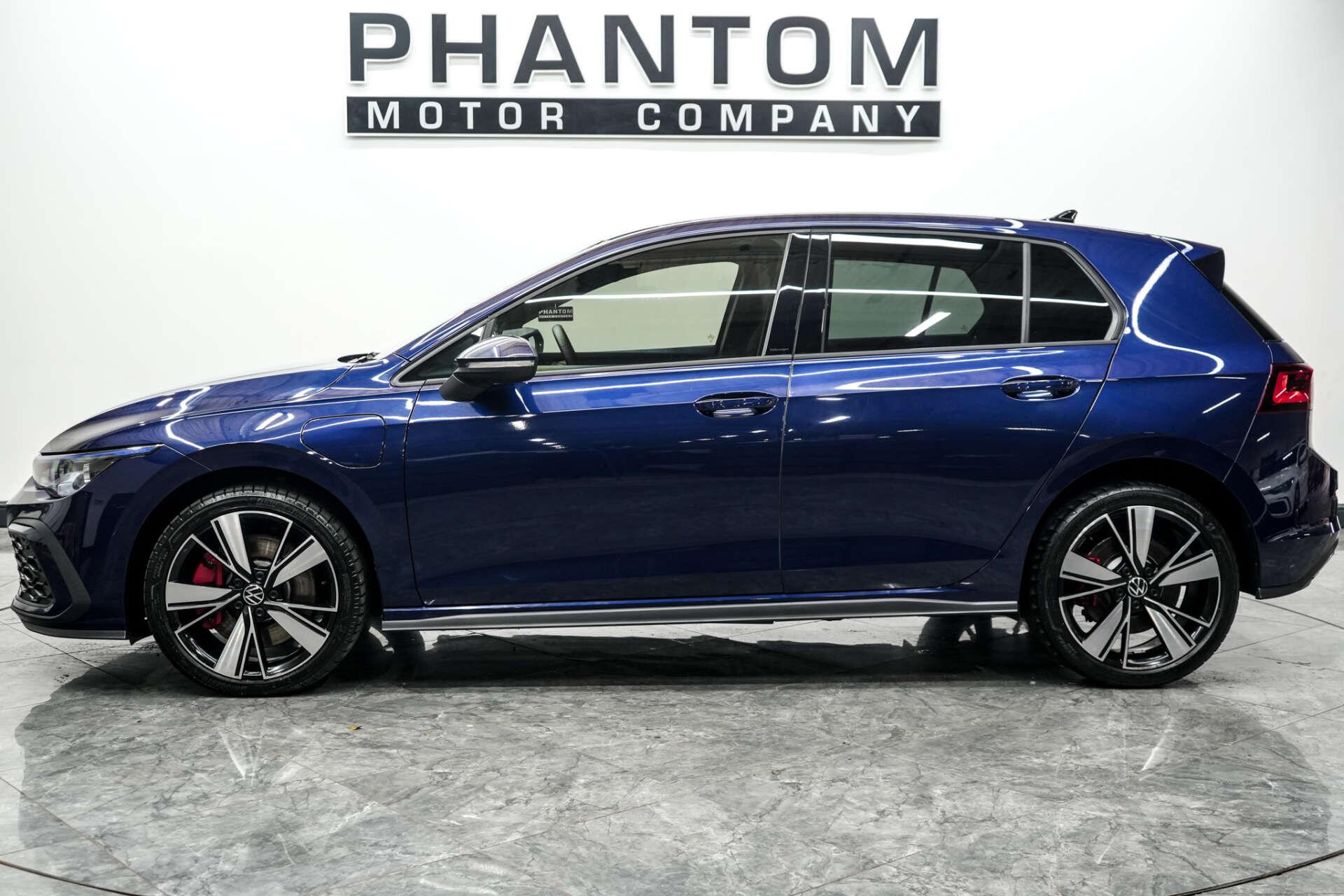 Volkswagen Golf view 3