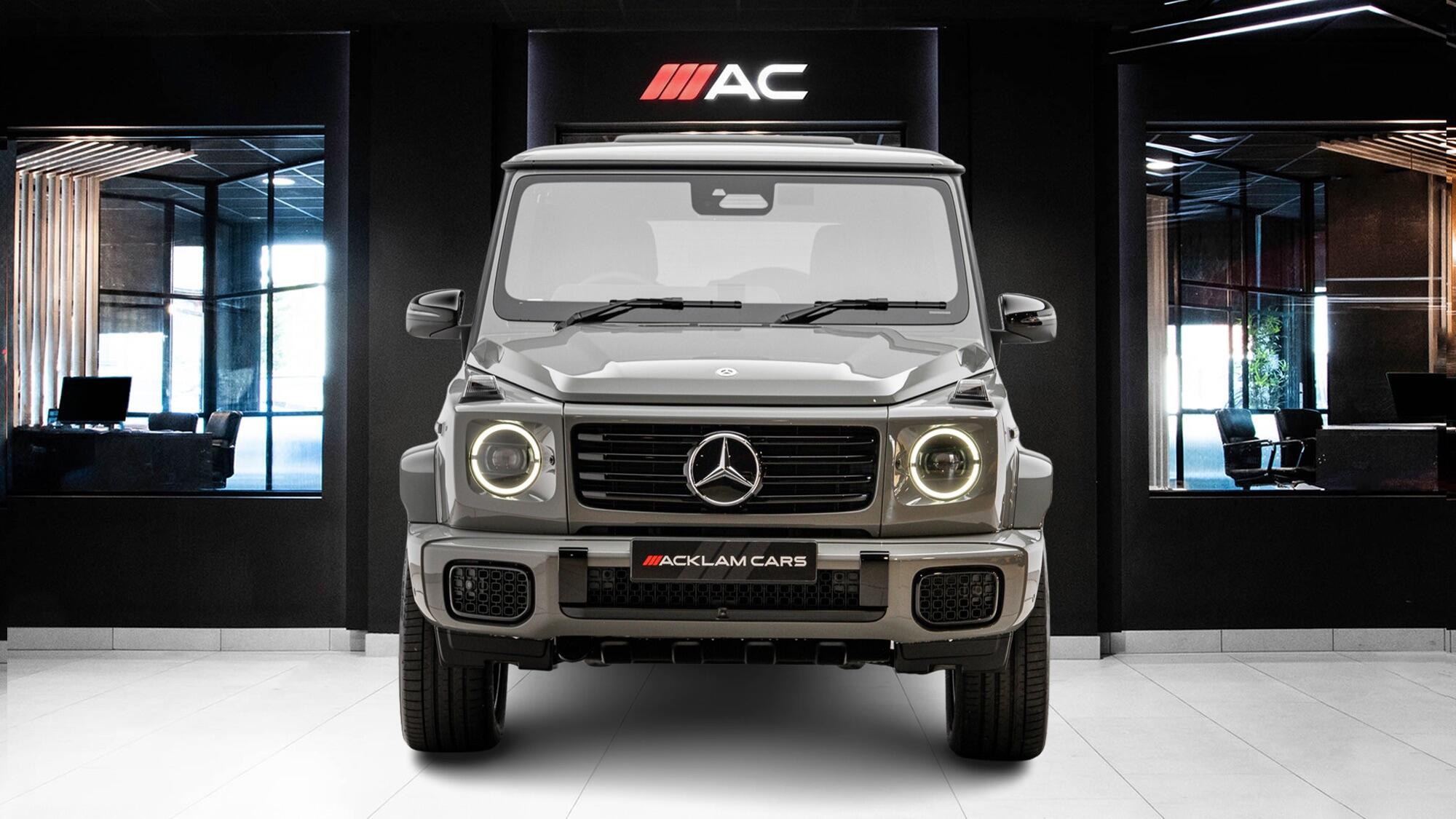 Mercedes-Benz G-Class view 4