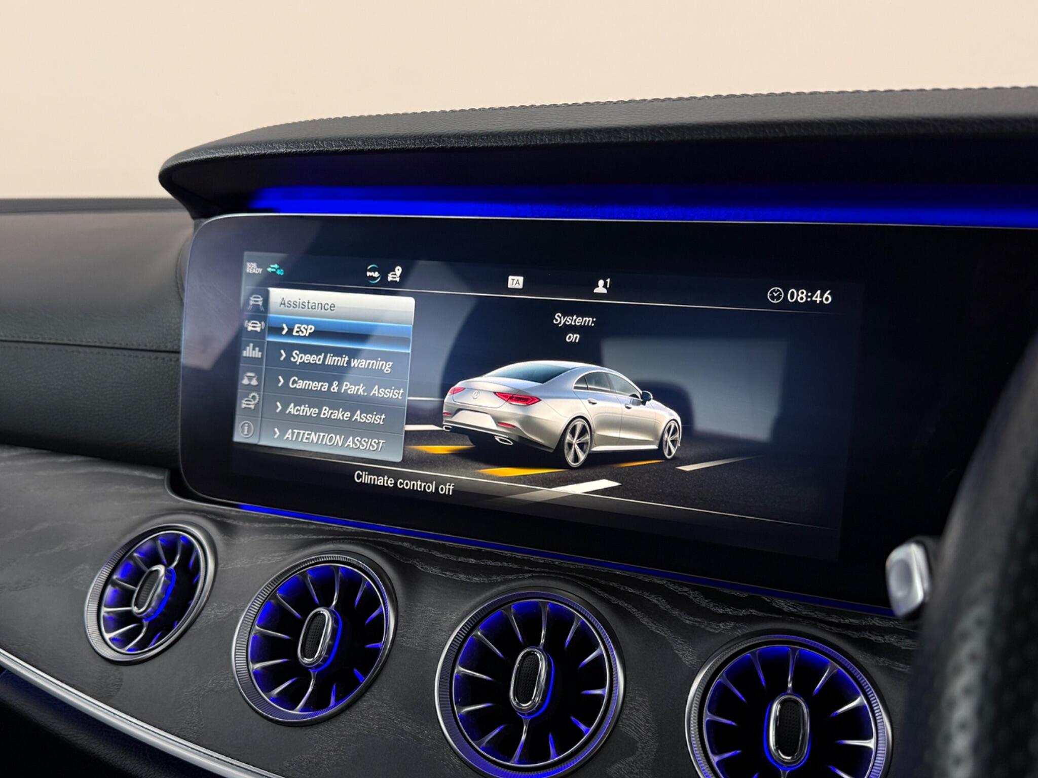Mercedes-Benz CLS view 29