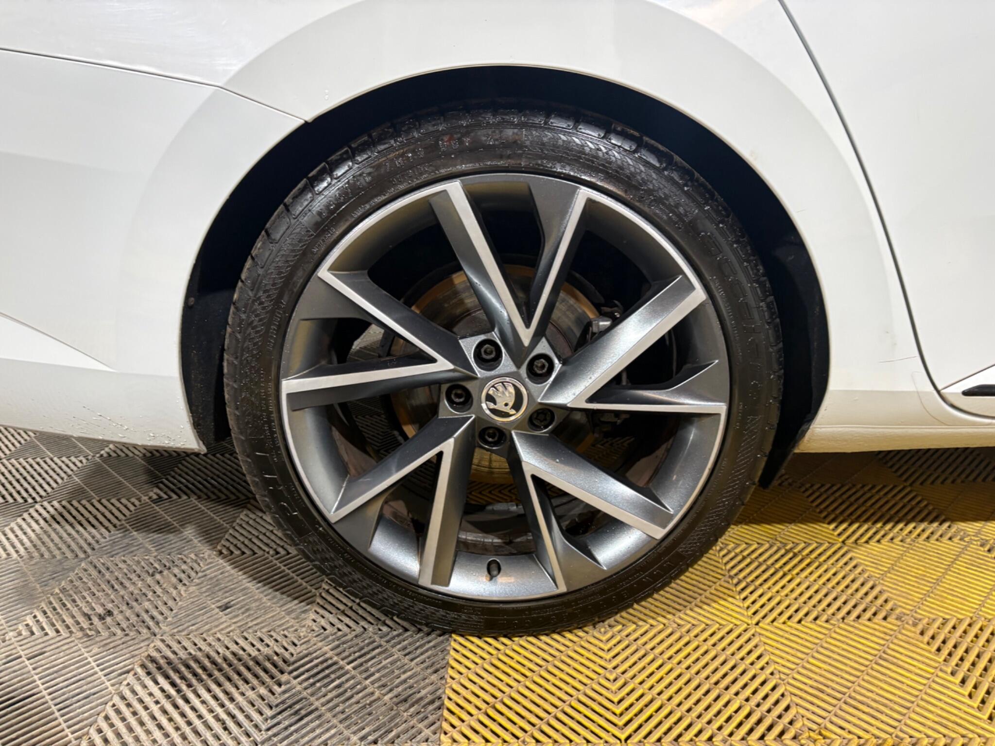 Skoda Superb view 47