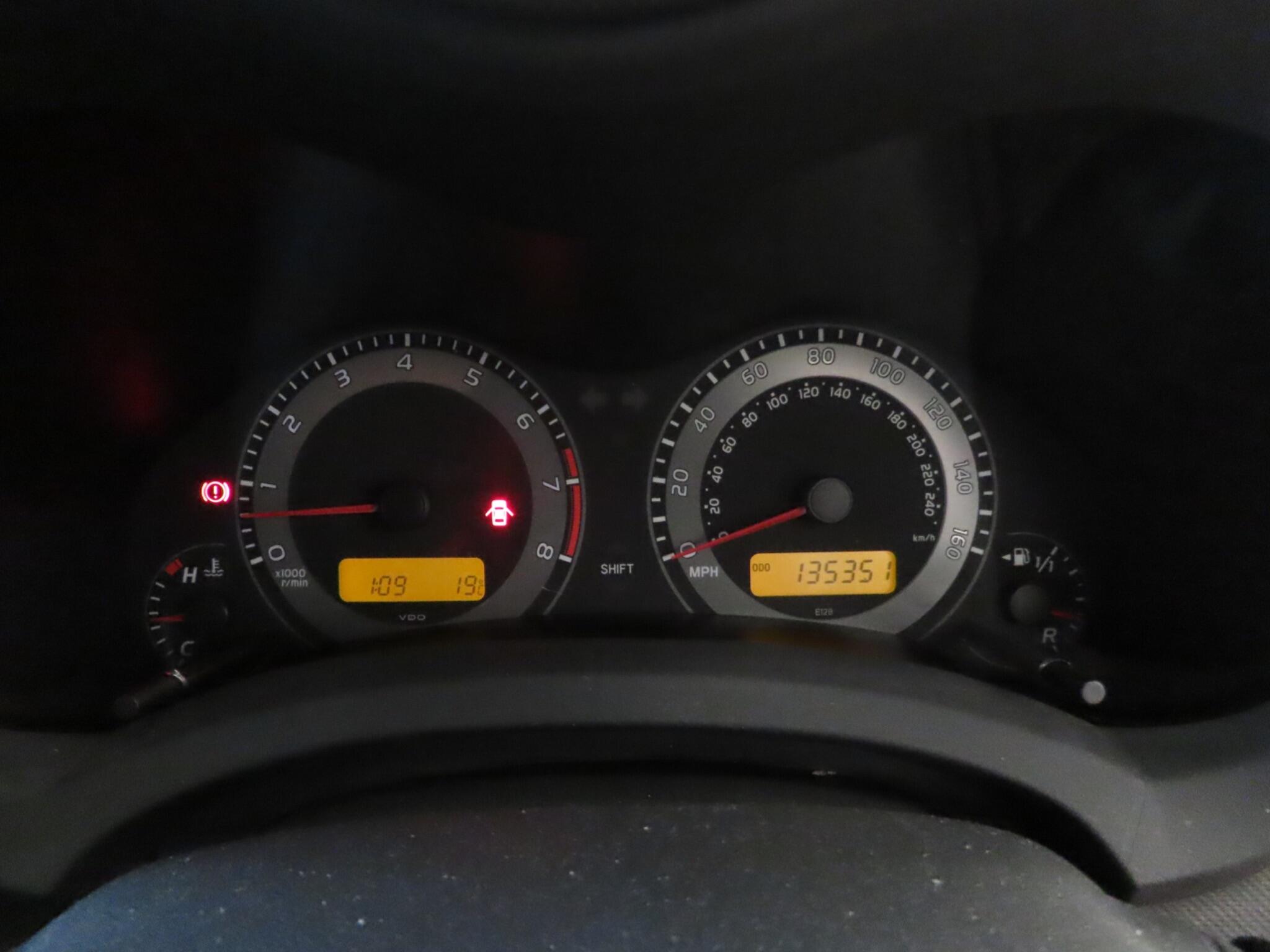 Toyota Auris view 11