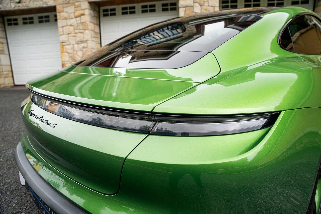 Porsche Taycan view 19