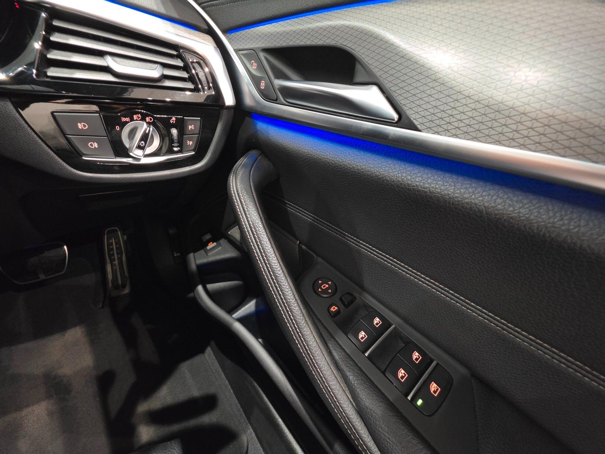 BMW 5 Series view 38
