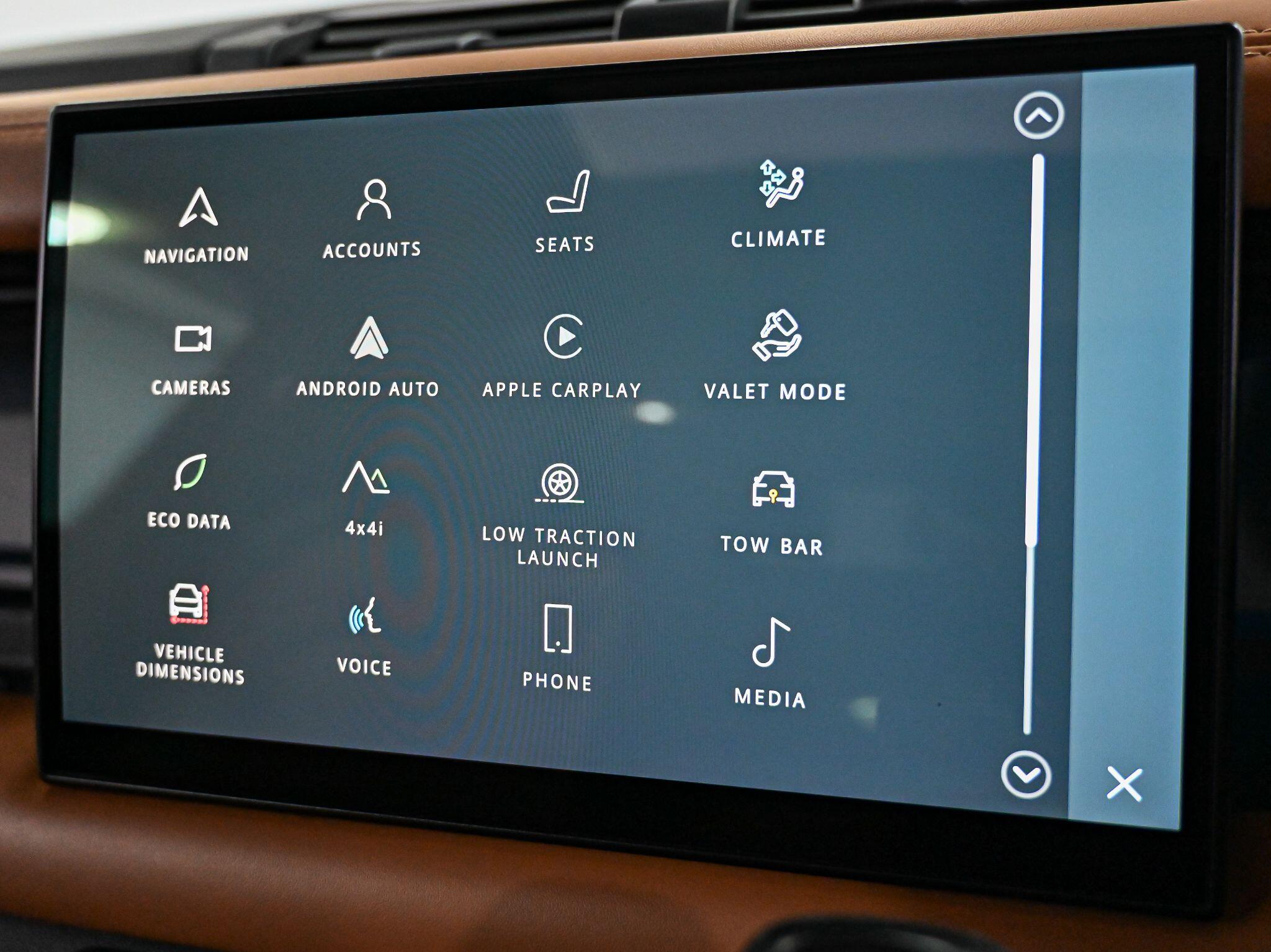 Land Rover Defender view 18
