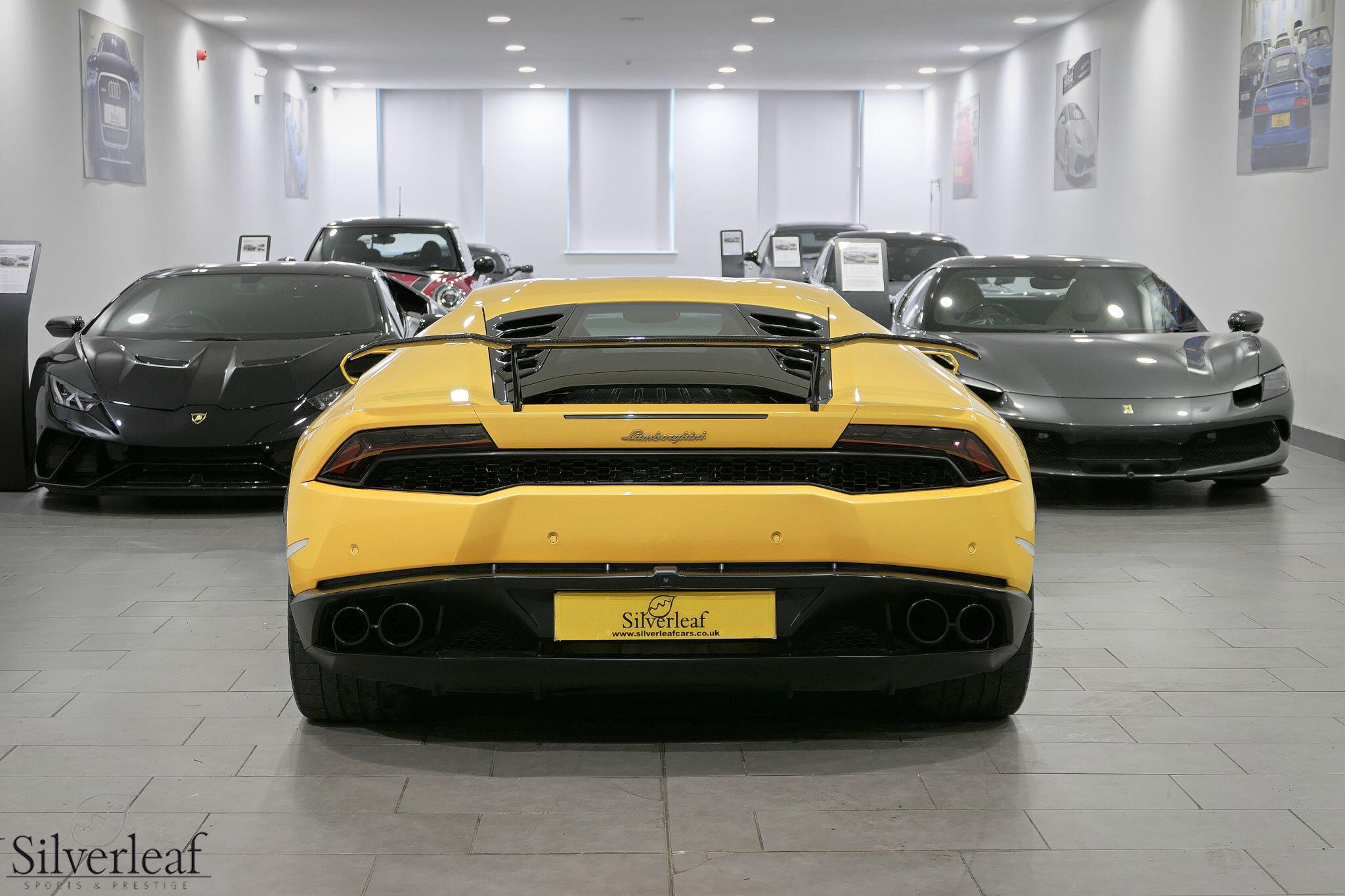 Lamborghini LP 610-4 view 8