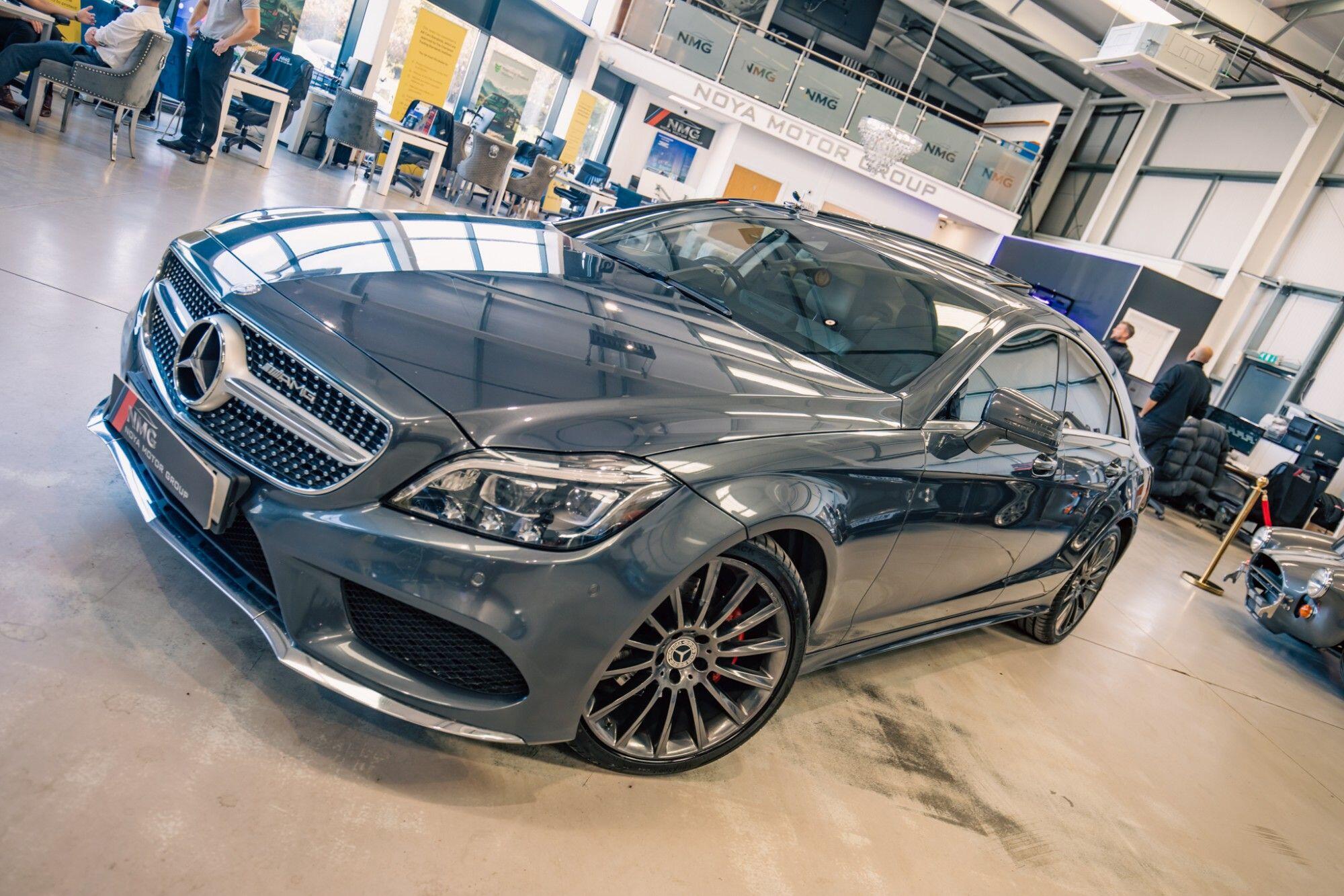 Mercedes-Benz CLS view 5